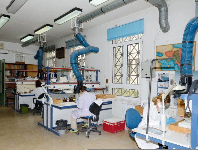 Τα εργαστήρια συντήρησης αποκαλύπτουν τα μυστικά τους