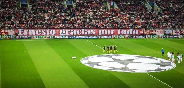 Στον αγωνιστικό χώρο για προθέρμανση η Μπαρτσελόνα [βίντεο]