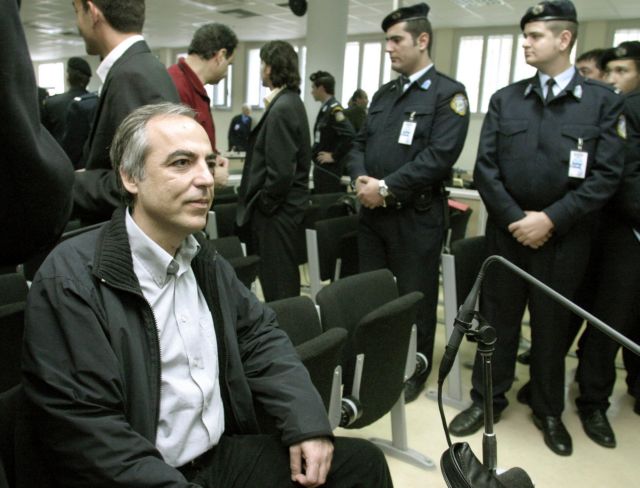 Θύελλα για την 48ωρη άδεια στον Δημήτρη Κουφοντίνα