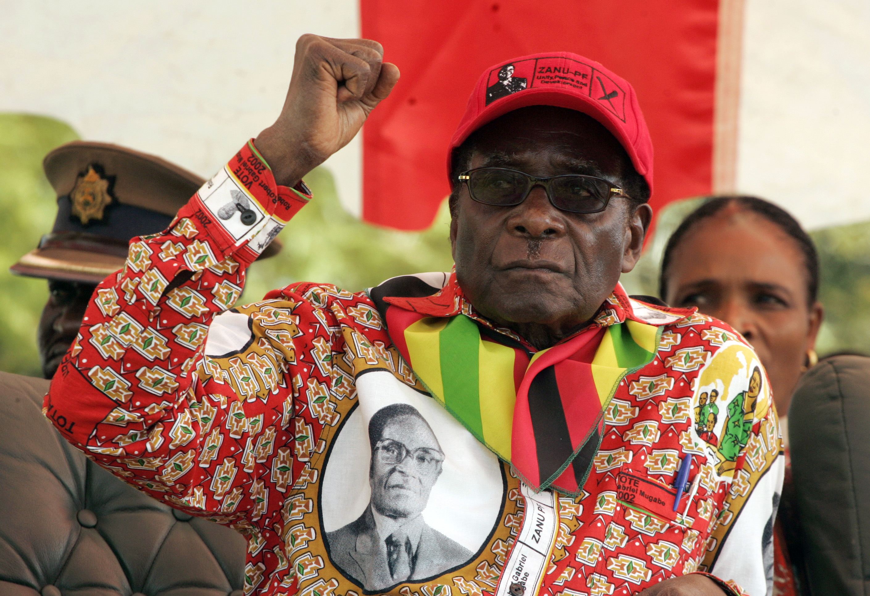 Ζιμπάμπουε: Εντείνονται οι πιέσεις για παραίτηση Μουγκάμπε