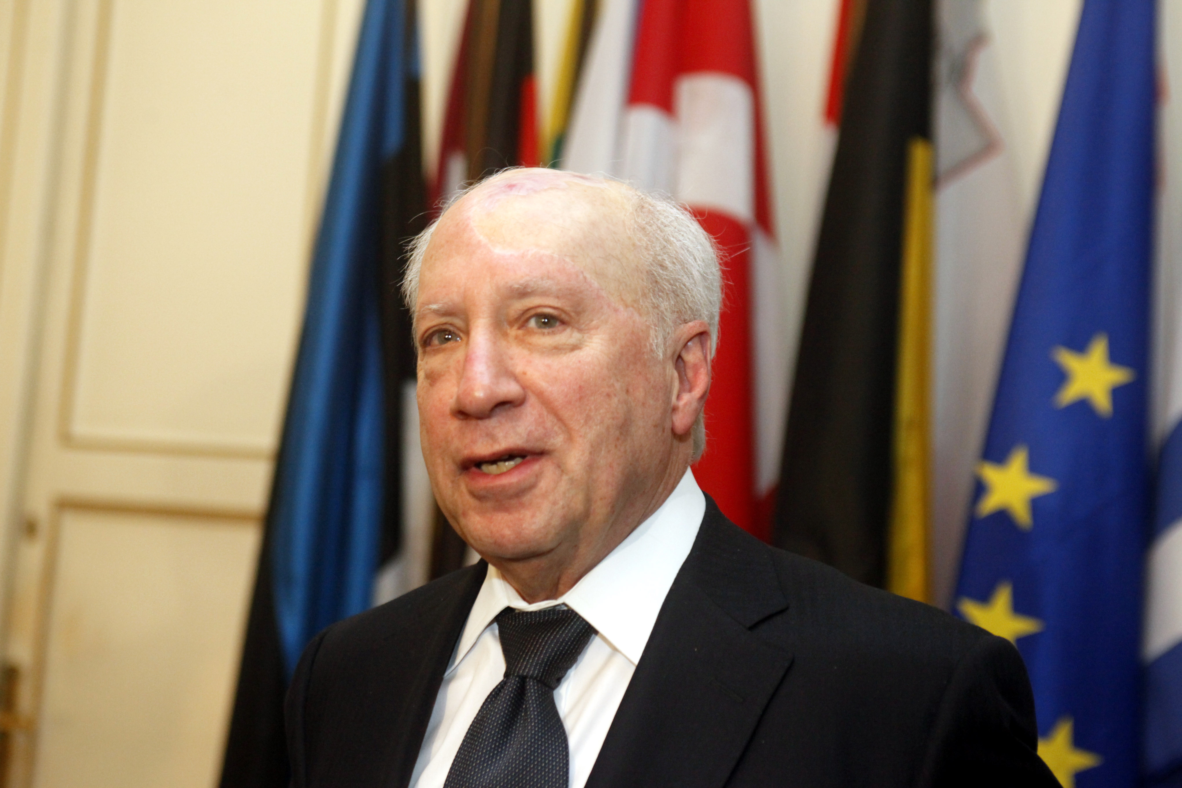 ΠΓΔΜ: Αναβάλλεται η συνάντηση Νίμιτς με έλληνες διαπραγματευτές