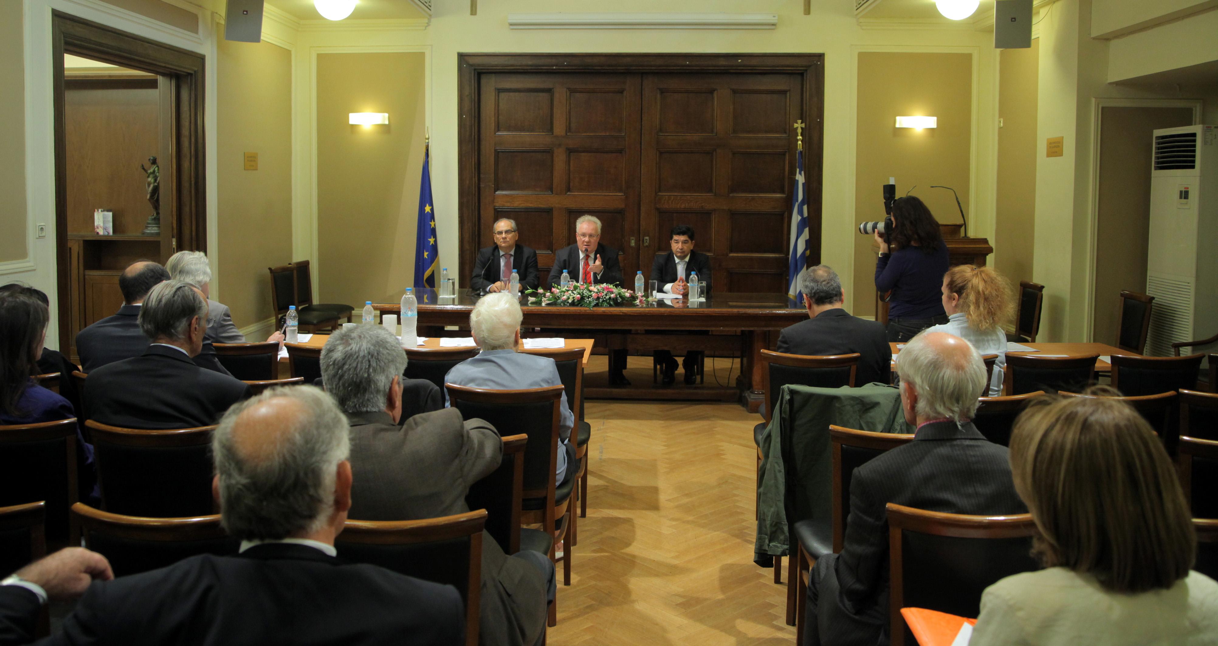 Παραιτήθηκαν πέντε μέλη από ΔΣ Συμβολαιογραφικών Συλλόγων