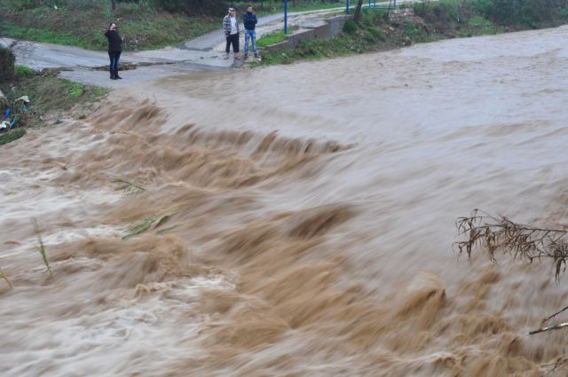 Κέρκυρα: Νεκρός 55χρονος οδηγός που παρασύρθηκε από ρέμα