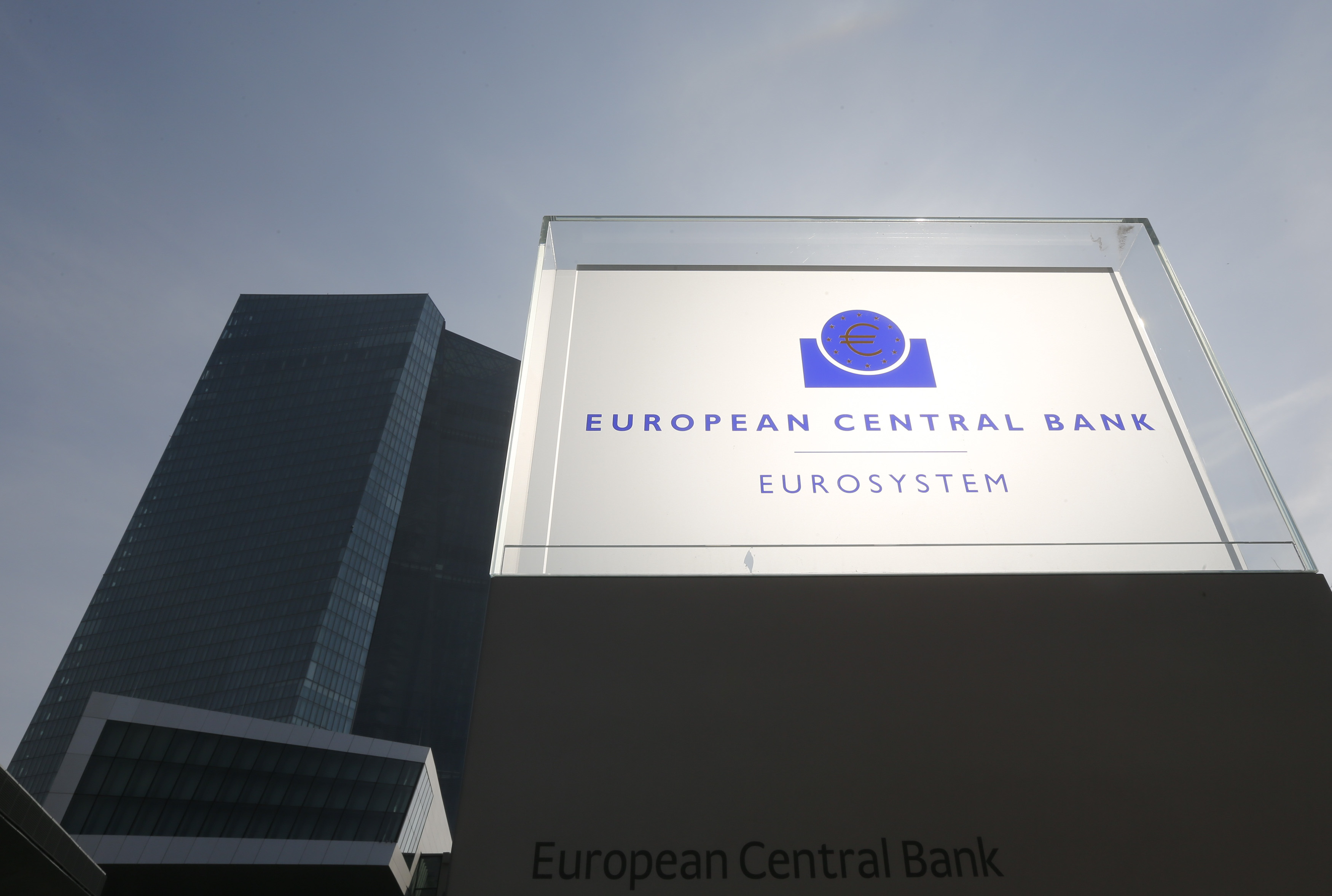 ΕΚΤ: Περιορισμένοι οι κίνδυνοι για χρηματοπιστωτική σταθερότητα