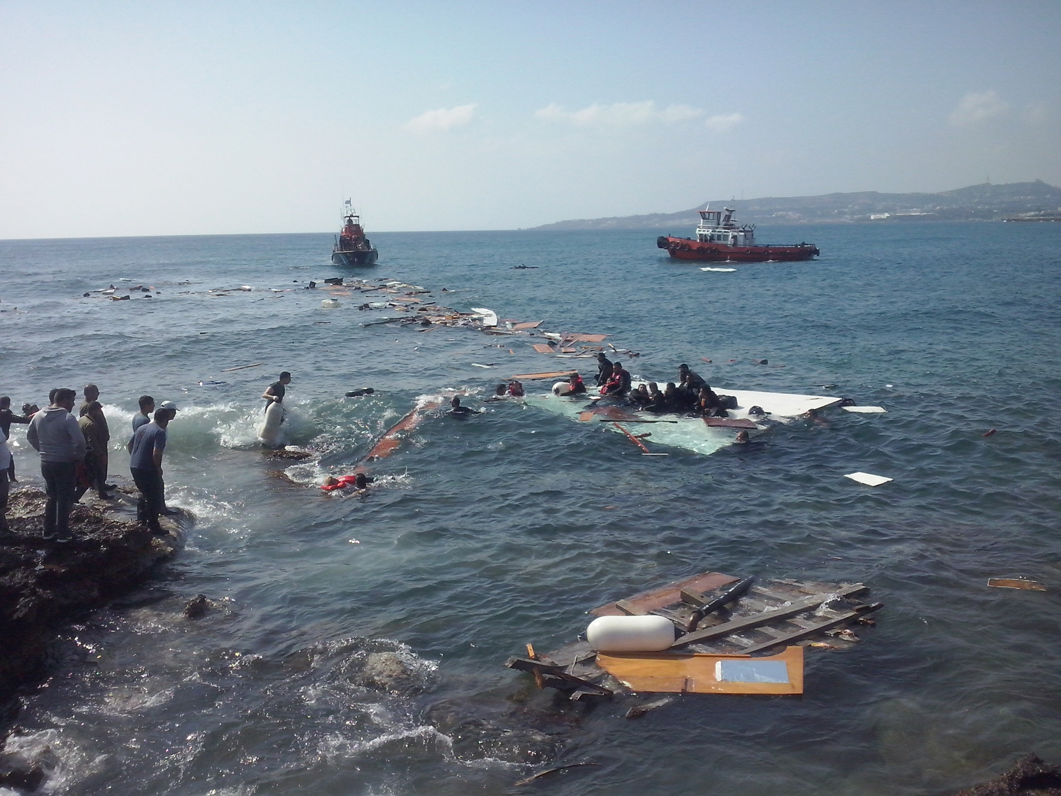 Συνελήφθη ο έλληνας χειριστής σκάφους που μετέφερε πρόσφυγες