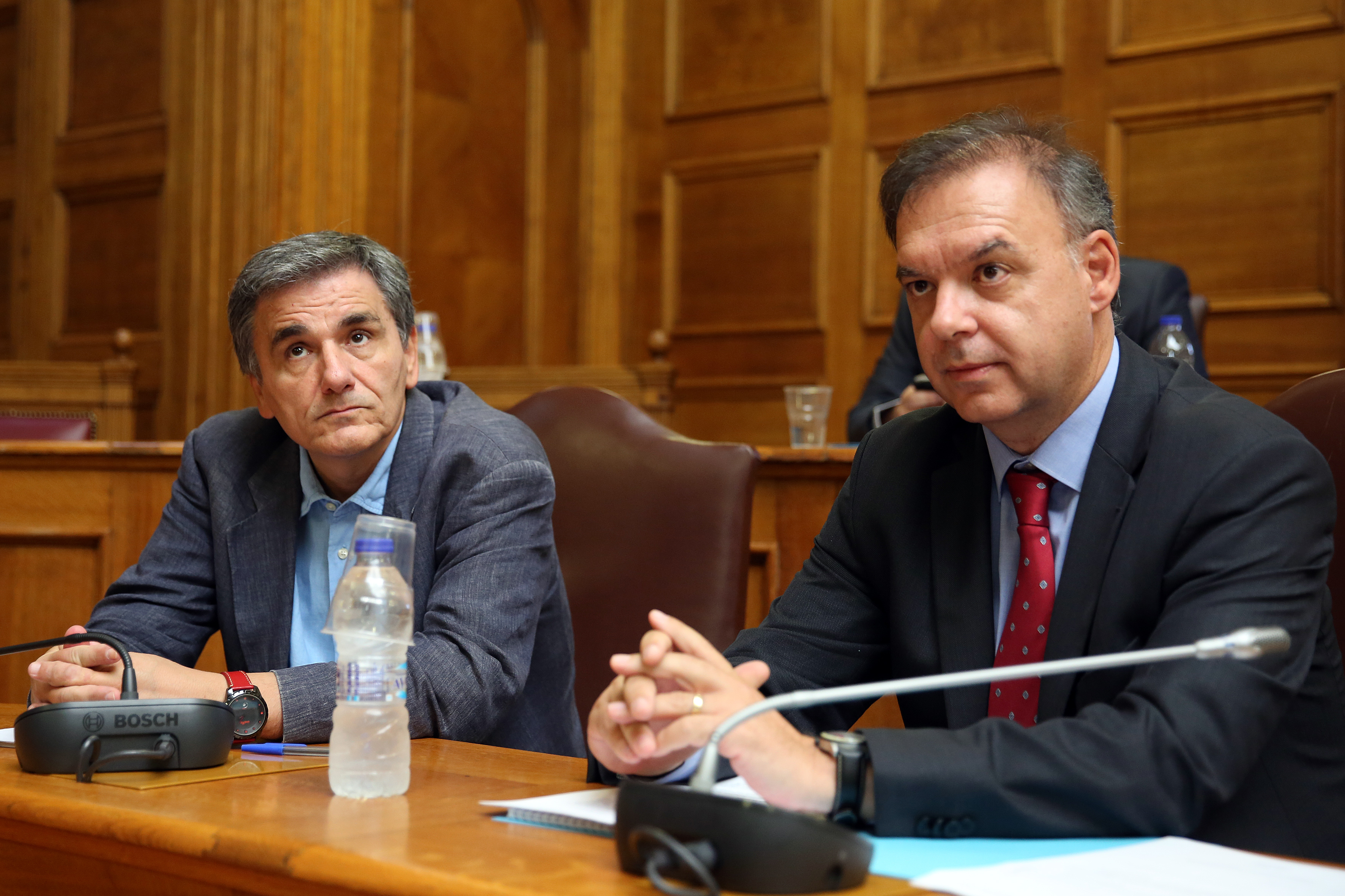 From troika evaluation to political tension strategy