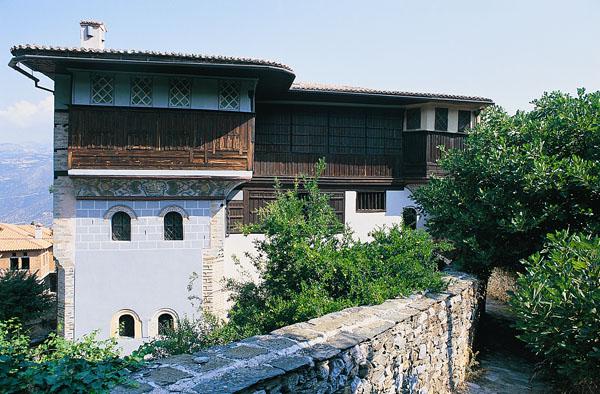 Αμπελάκια Λάρισας, η τέχνη τού συνεταιρίζεσθαι