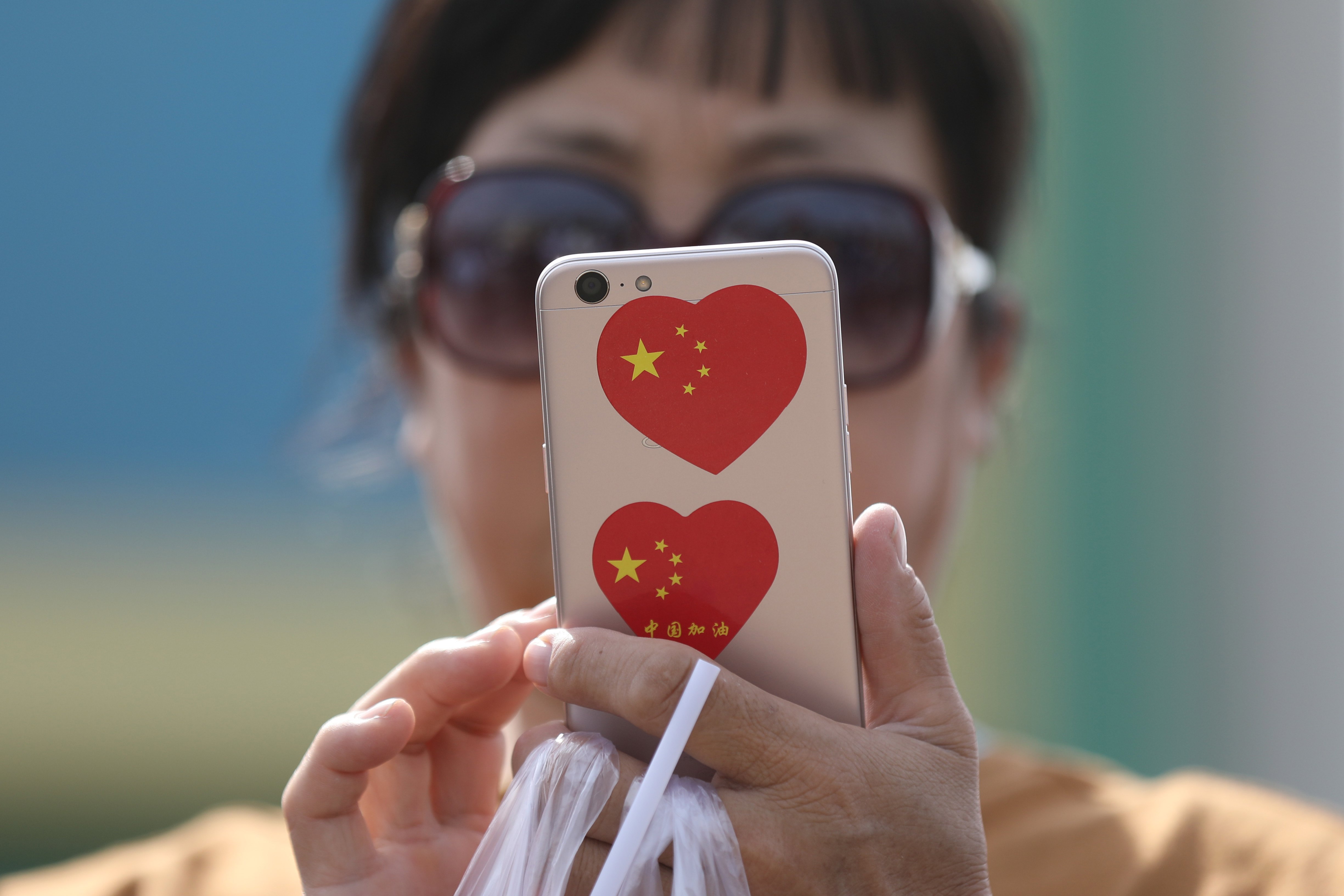 WeChat: Το κινεζικό «Facebook» προσπέρασε το original