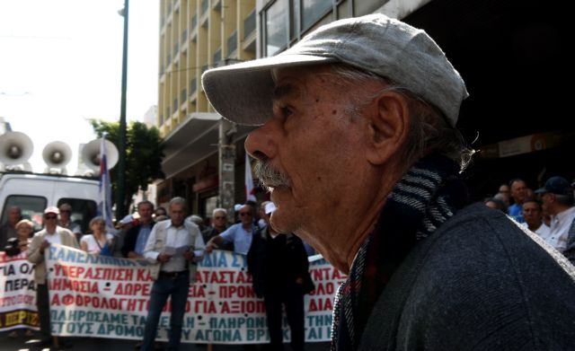 Δίκτυο συνταξιούχων: Εμπαιγμός με την επιστροφή εισφορών