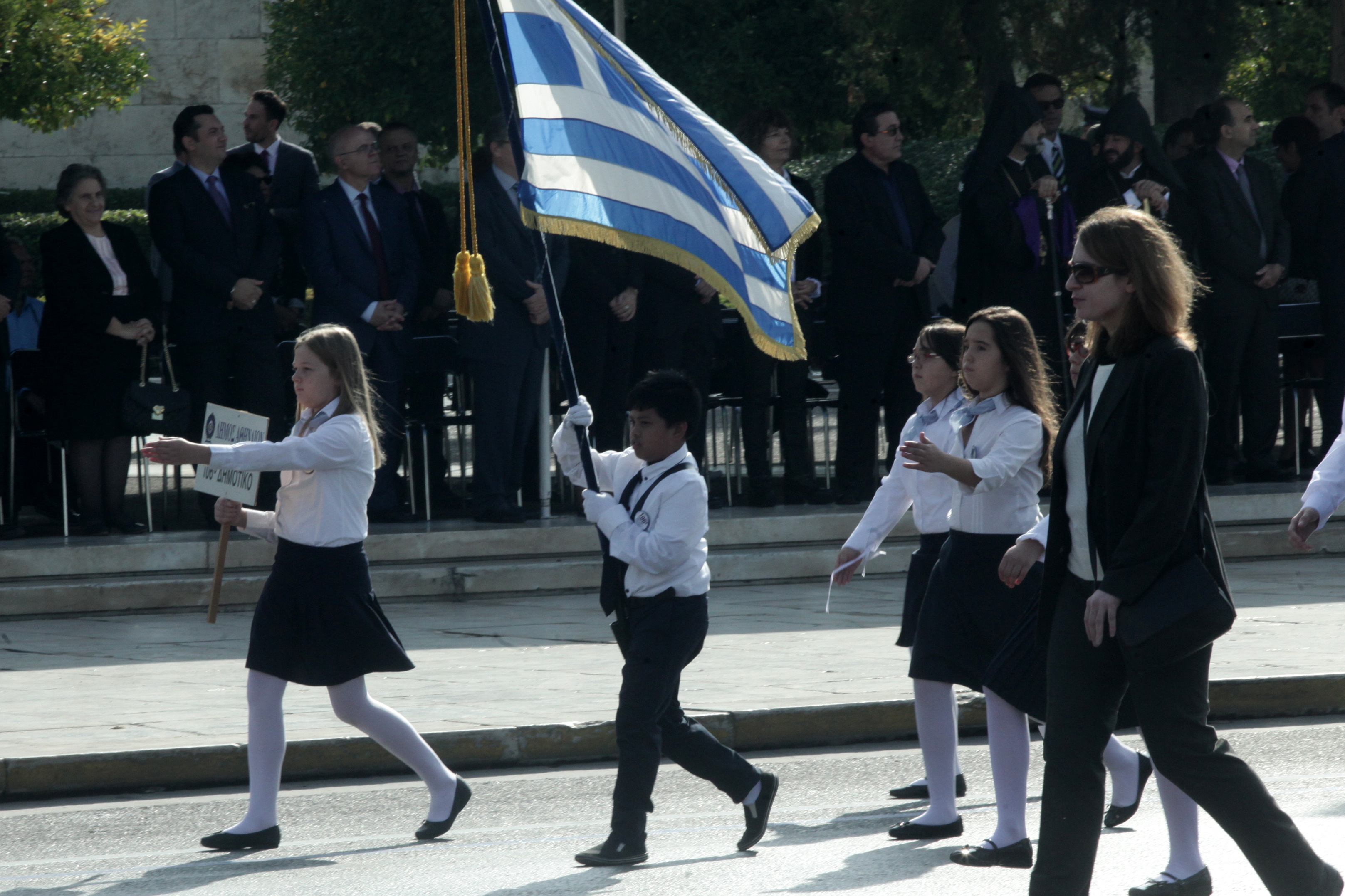Στο ΣτΕ γονείς μαθητών για την κλήρωση των σημαιοφόρων