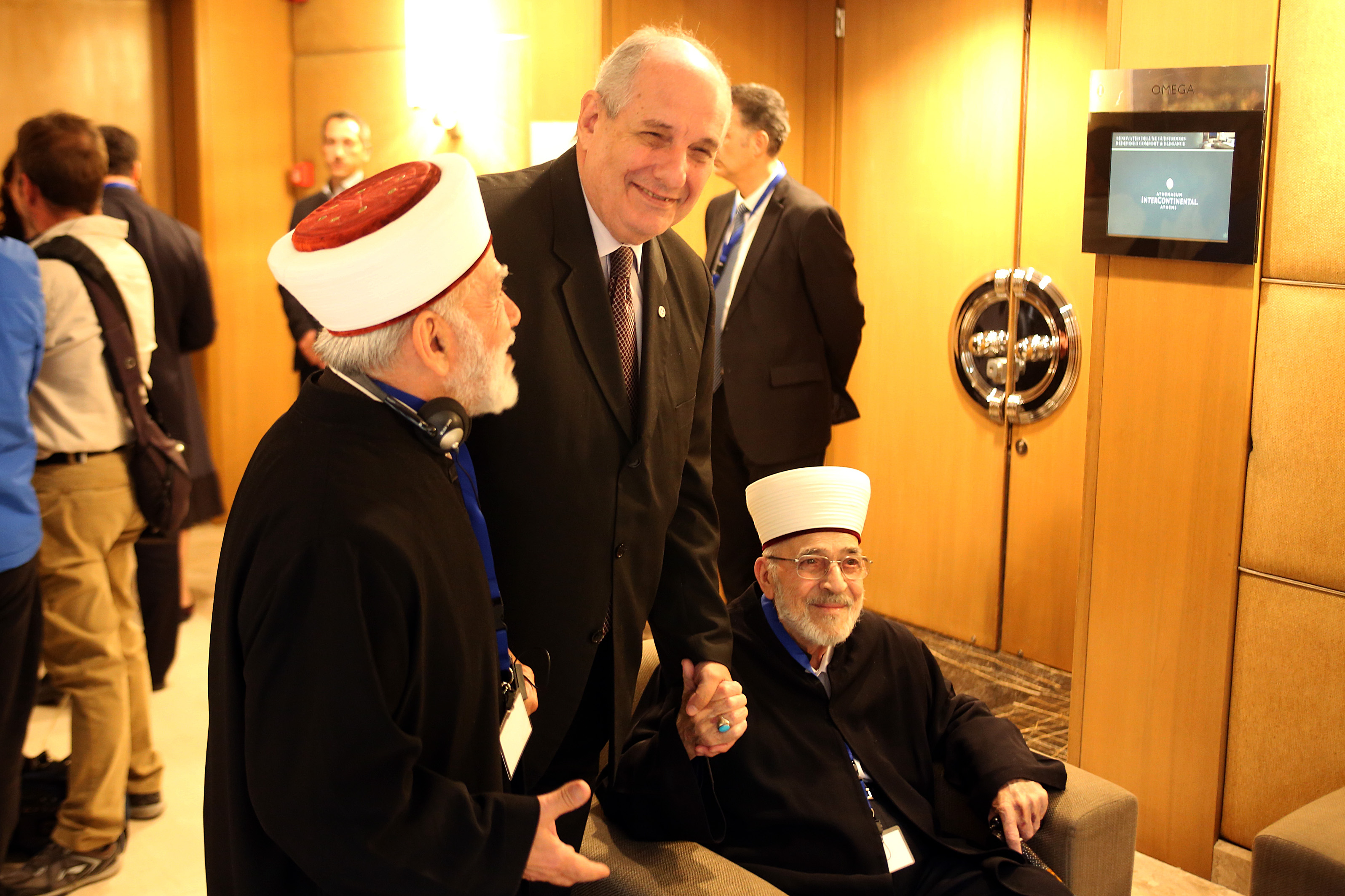 Tsipras rolls back Sharia law in Thrace