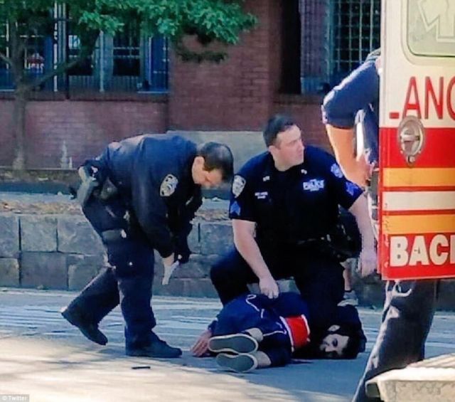 Βίντεο με τον δράστη και τη σύλληψή του μετά το μακελειό στη Νέα Υόρκη