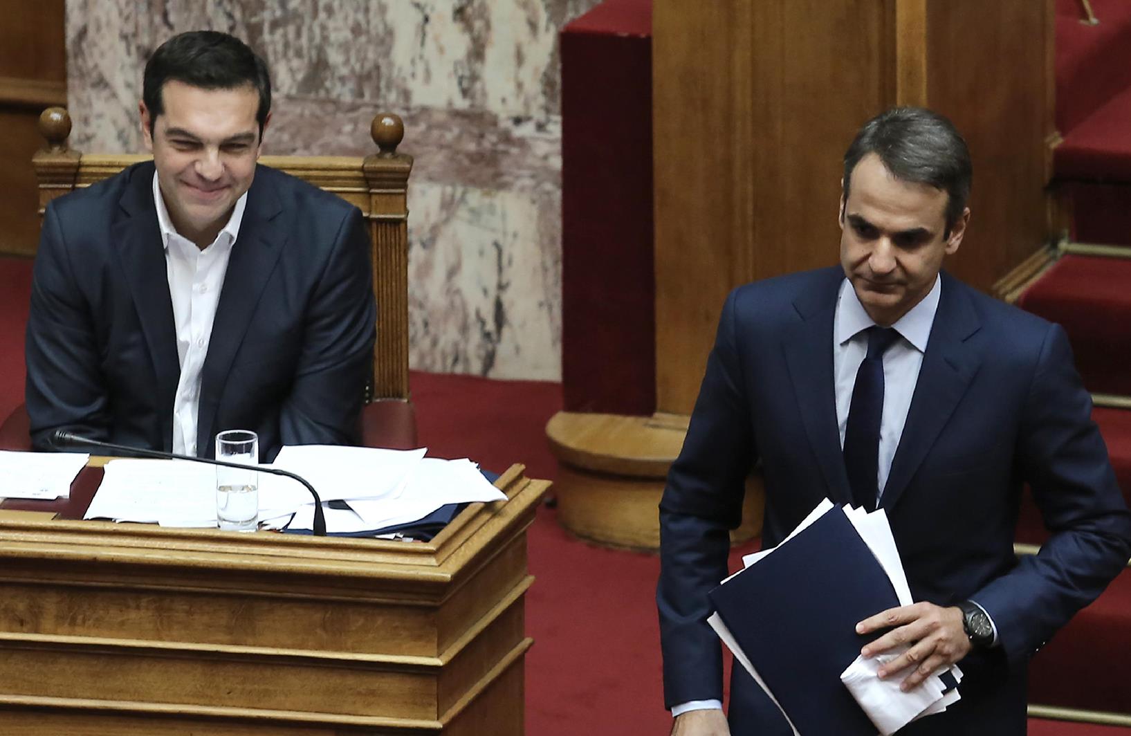 Πίεση σε όλα τα επίπεδα από το Μαξίμου στον Μητσοτάκη