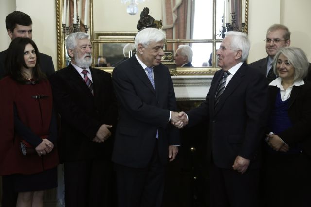 Στήριξη Παυλόπουλου στην πολύτεκνη οικογένεια