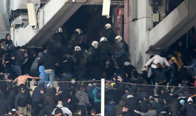 Την τιμωρία της ΑΕΚ ζητά ο Ολυμπιακός