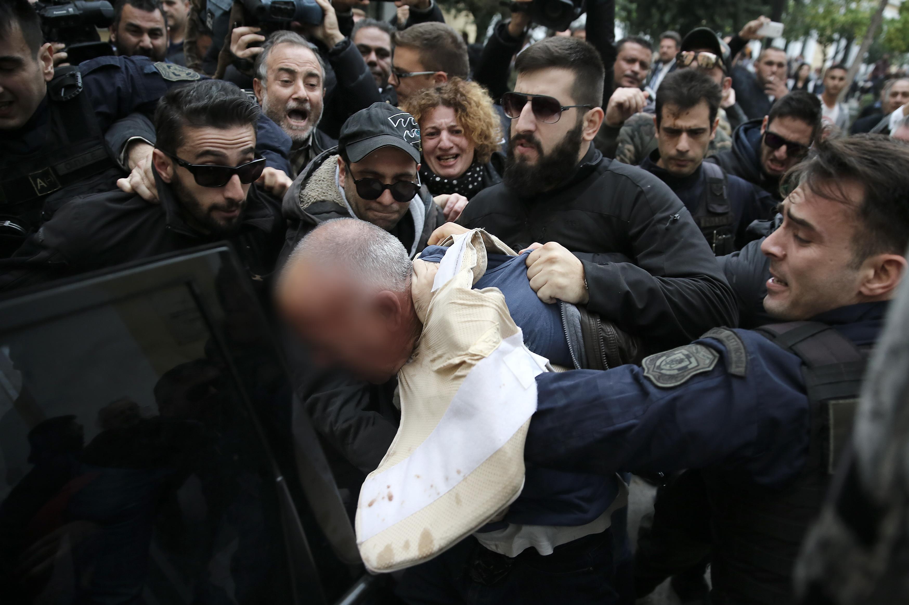 Οι χαρτοπετσέτες πρόδωσαν τον δολοφόνο της Δώρας