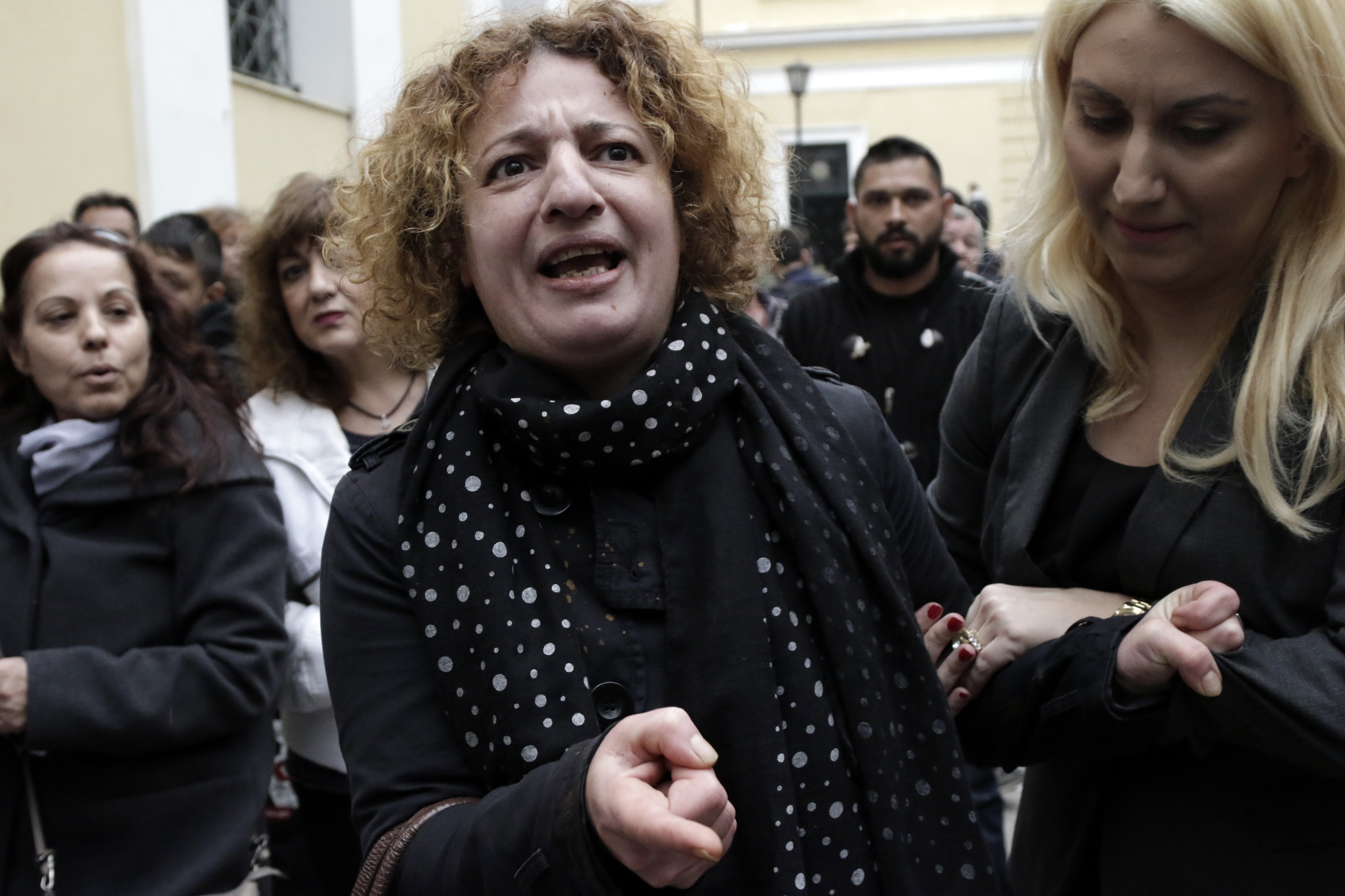 Confessed murderer attacked at Athens courthouse