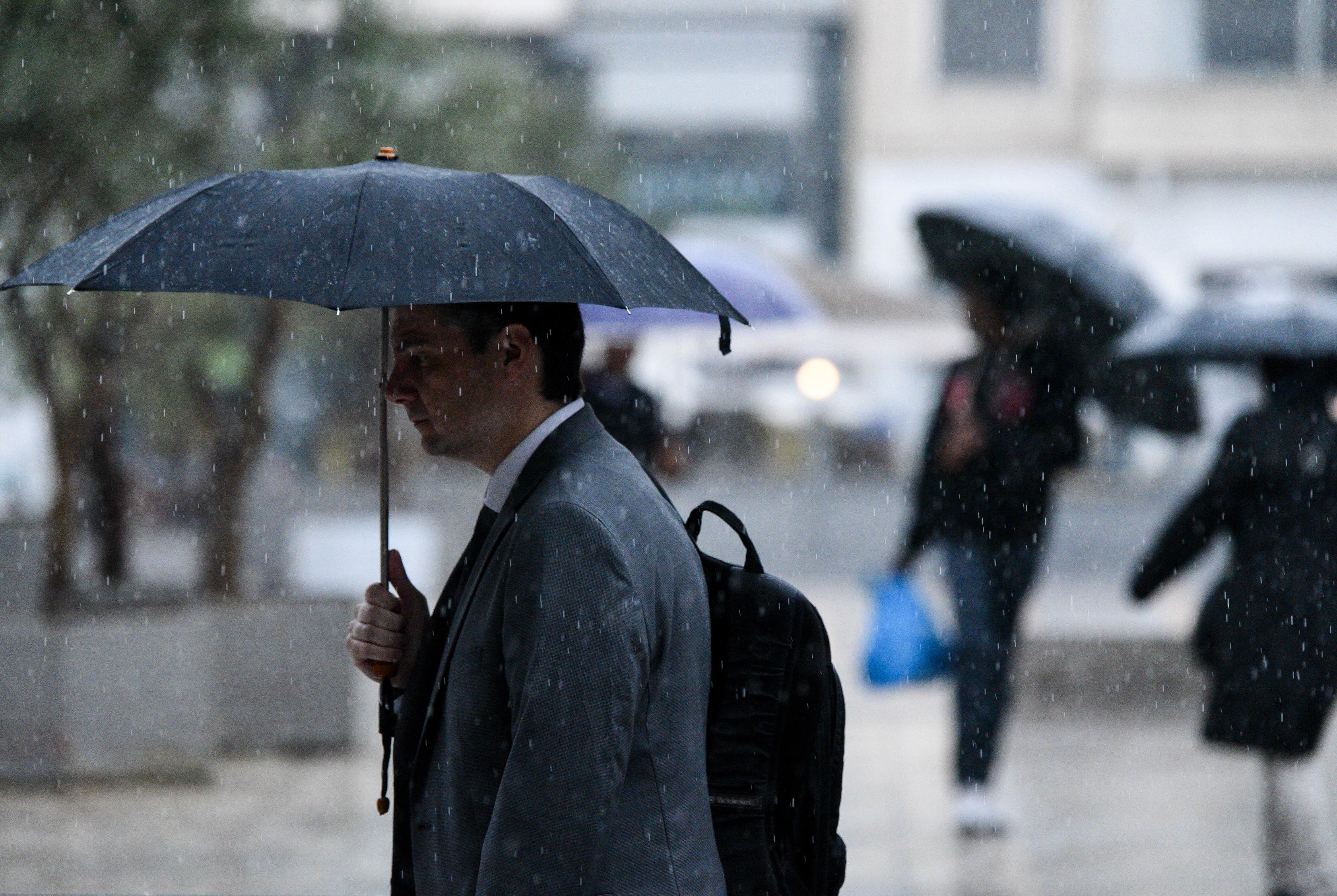 Σε κλοιό κακοκαιρίας η χώρα – Ποιες περιοχές θα πληγούν