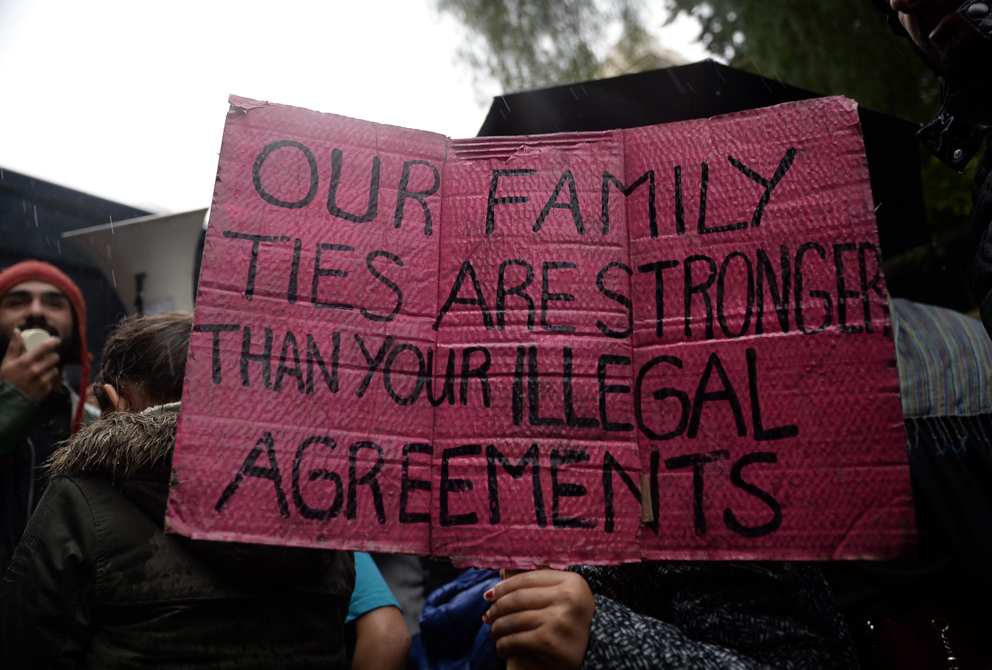 Βερολίνο: Κανένα όριο για 70 μεταφορές προσφύγων μηνιαίως