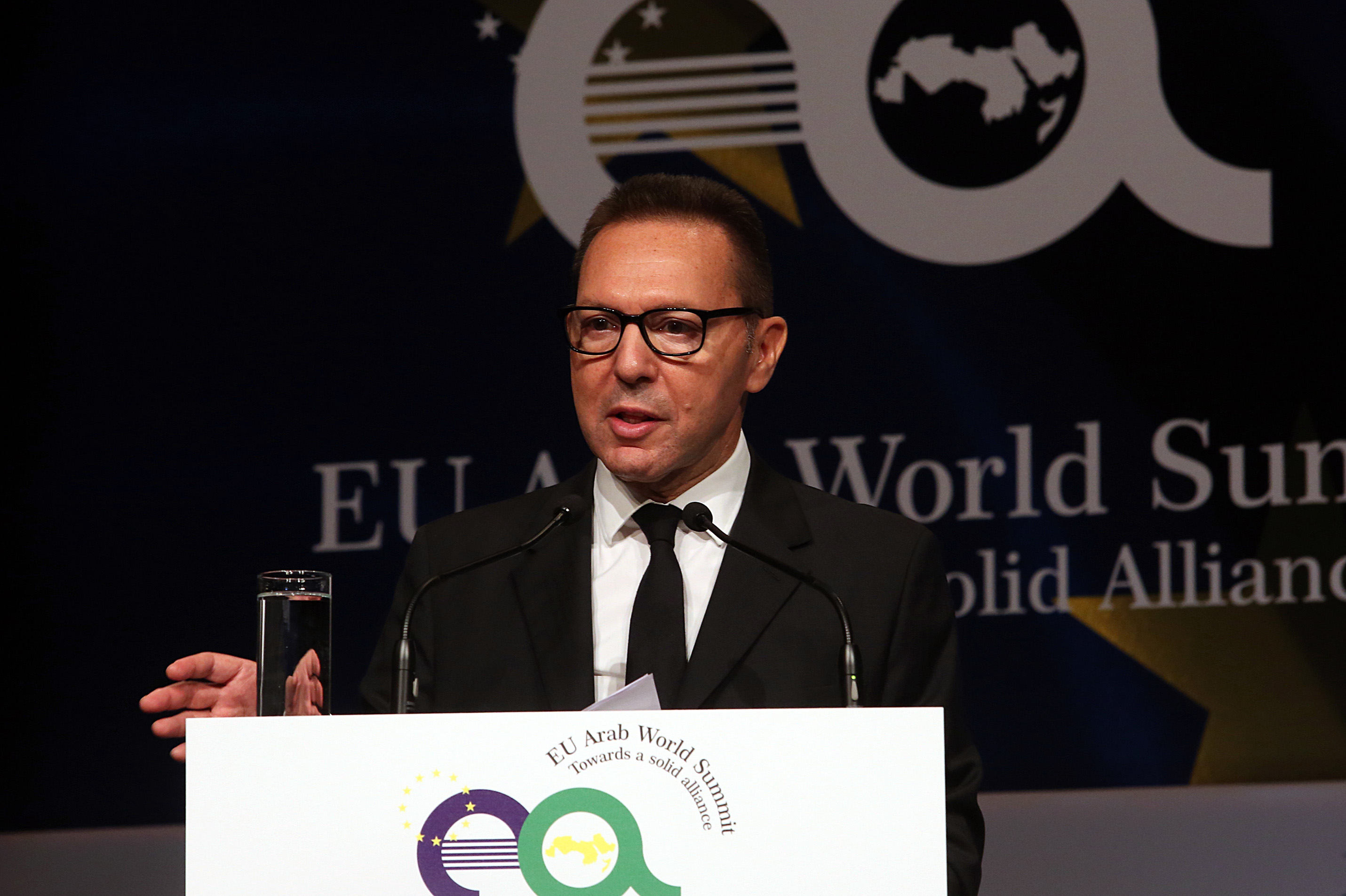 Stournaras outlines economic challenges ahead