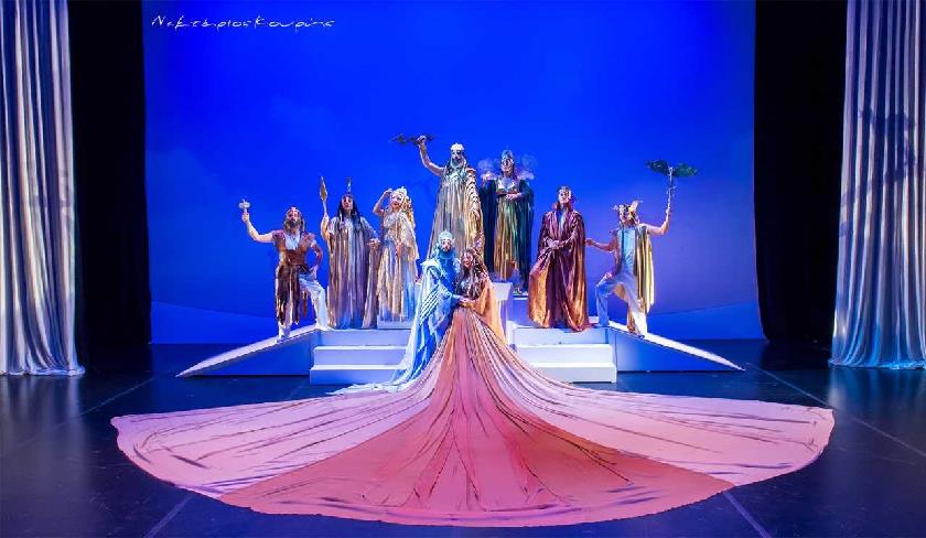 Οι «Θεοί του Ολύμπου» της Κ. Ρουγγέρη αναβιώνουν στο Ίδρυμα Κακογιάννης