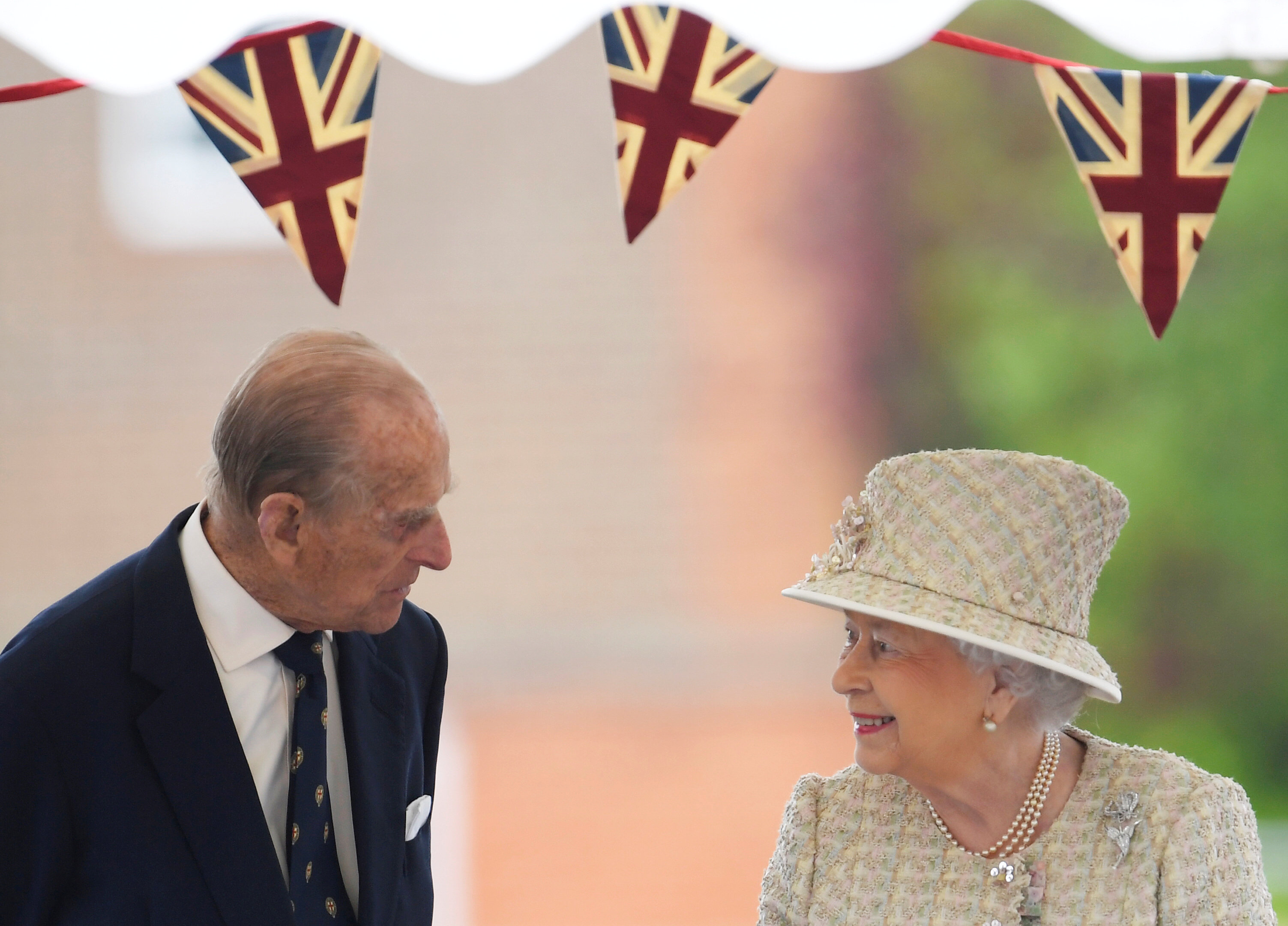 Τα 70 χρόνια γάμου γιορτάζουν βασίλισσα Ελισάβετ – πρίγκιπας Φίλιππος