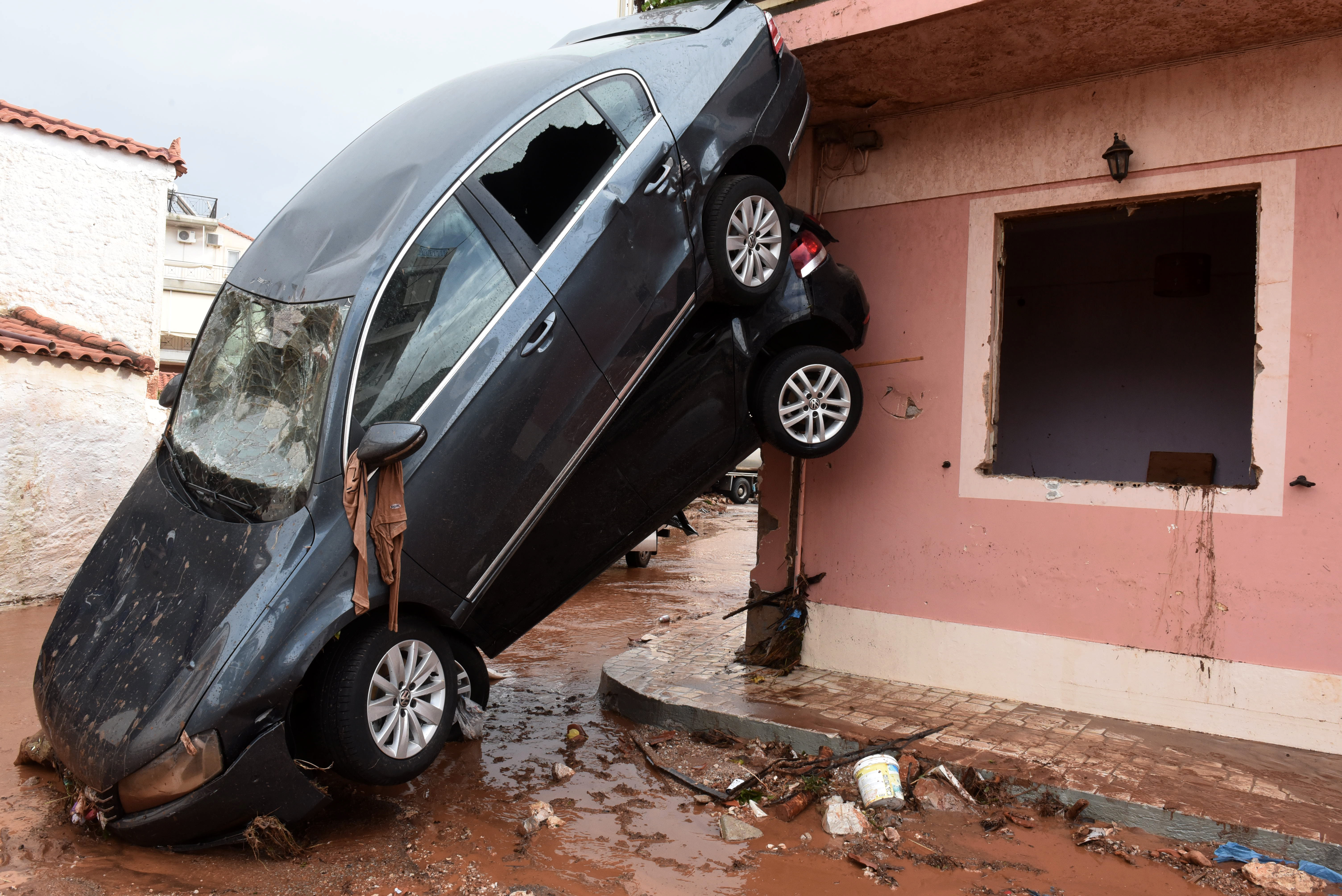 Οι ΗΠΑ εντόπισαν «τροπική καταιγίδα» στη Δυτική Αττική