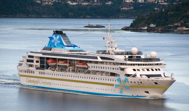 Στον Πειραιά κρουαζιερόπλοιο για τη στέγαση πλημμυροπαθών