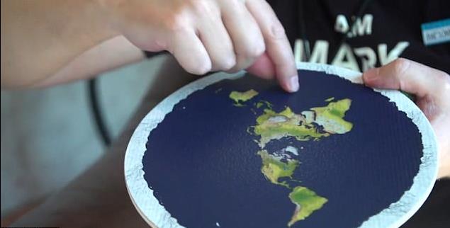 Οι οπαδοί της επίπεδης Γης ζουν ανάμεσά μας [Βίντεο]