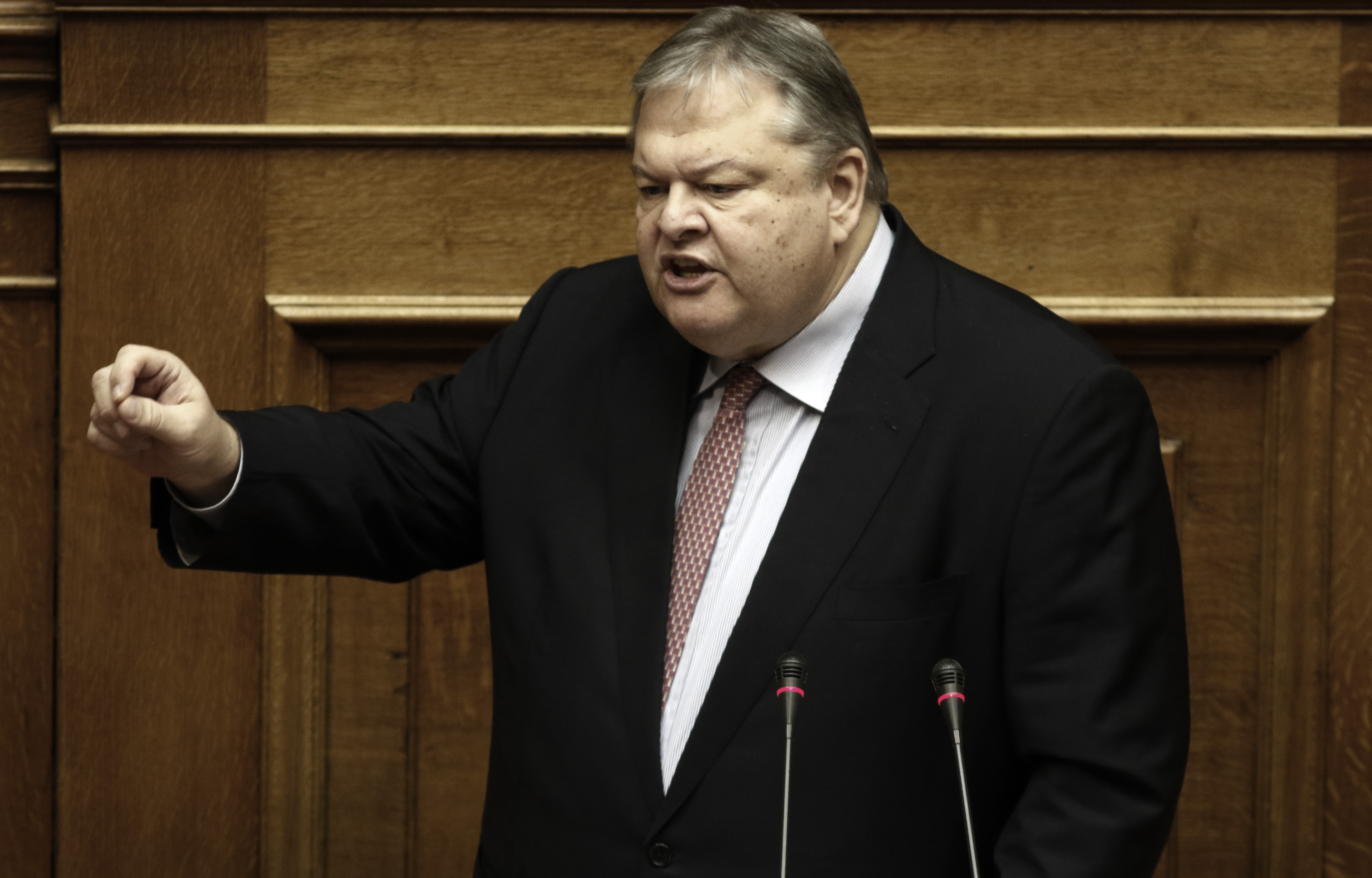 Βενιζέλος: Η κυβέρνηση υιοθετεί εκ των υστέρων την πολιτική του 2012