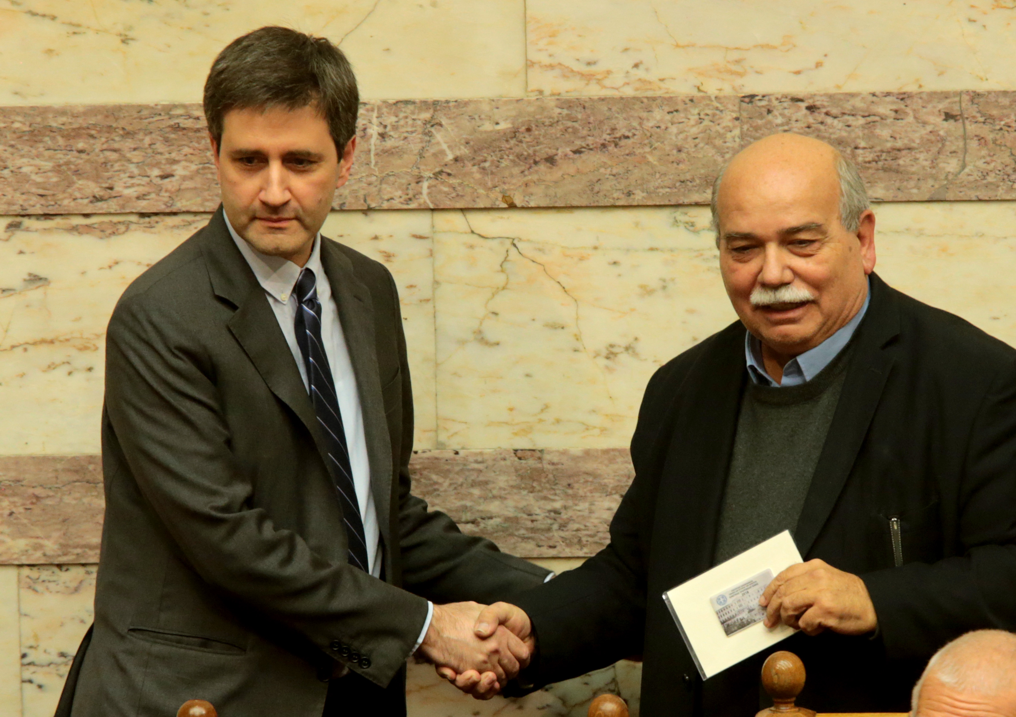 Public debt to increase by 13.7 billion euros in early 2018