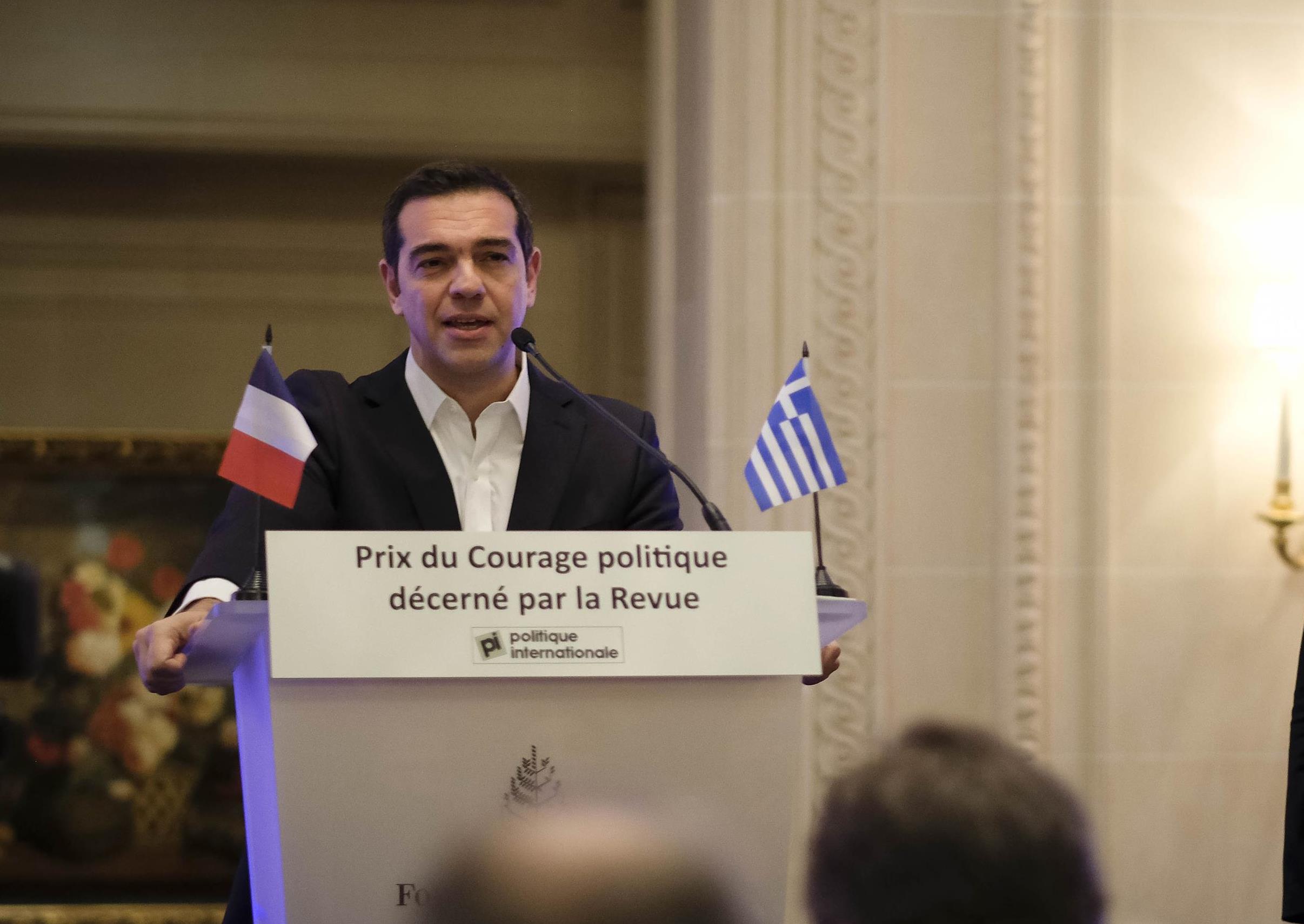 Τσίπρας: Παραμείναμε και συνεχίζουμε να αγωνιζόμαστε εντός της Ευρώπης