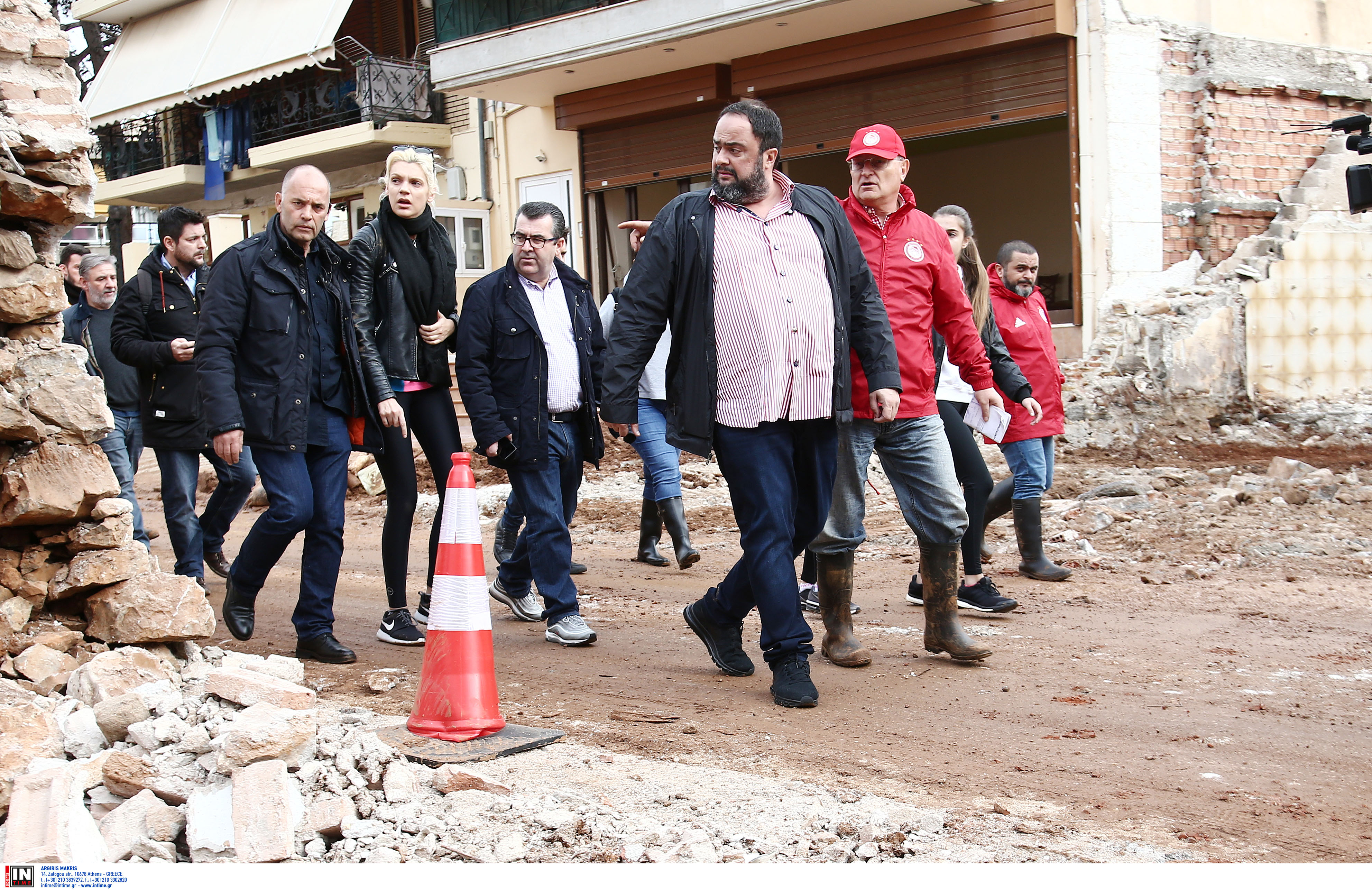 Marinakis visits flood disaster area, offers aid