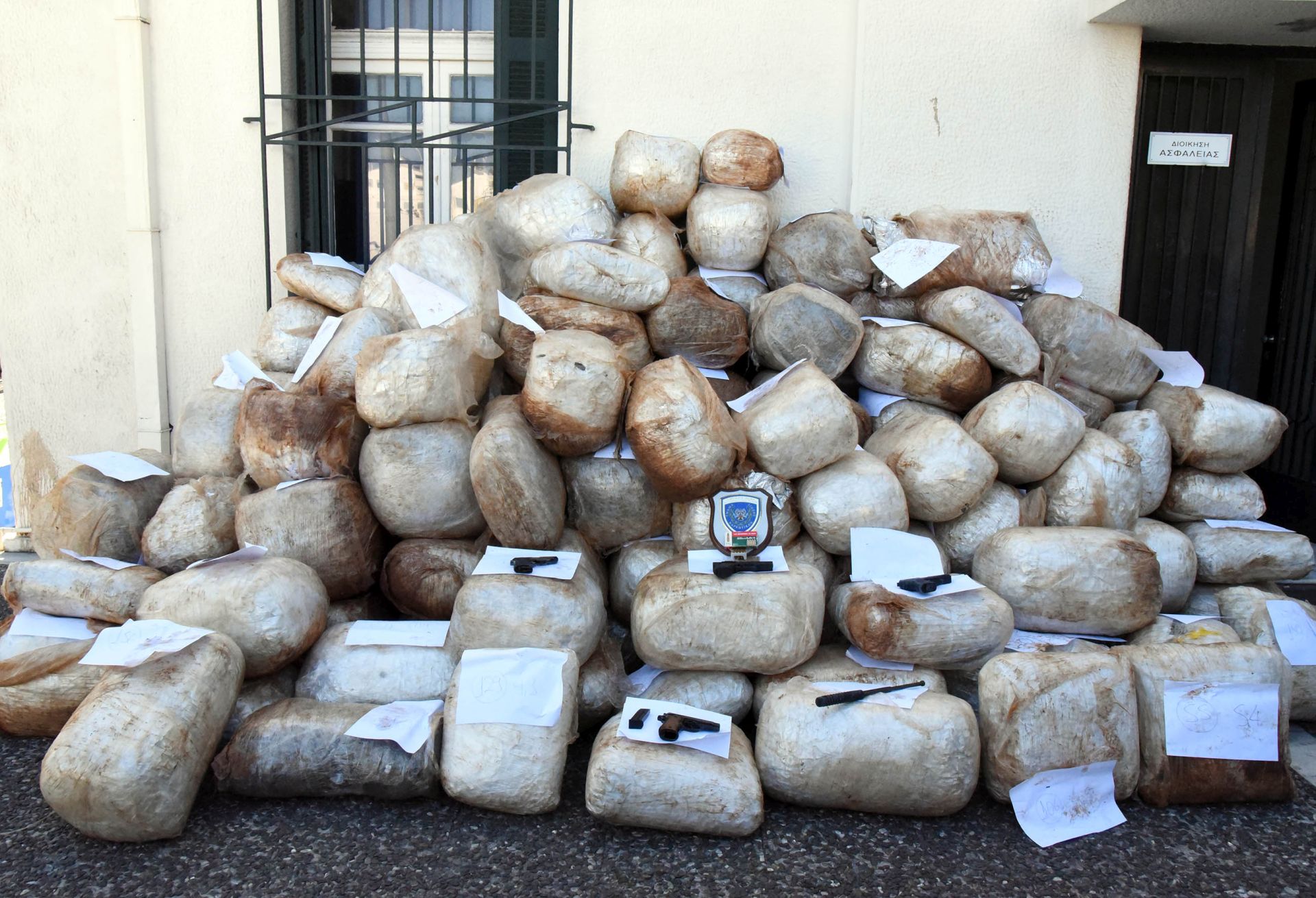 Προθεσμία για να απολογηθούν πήραν οι συλληφθέντες με το ταχύπλοο