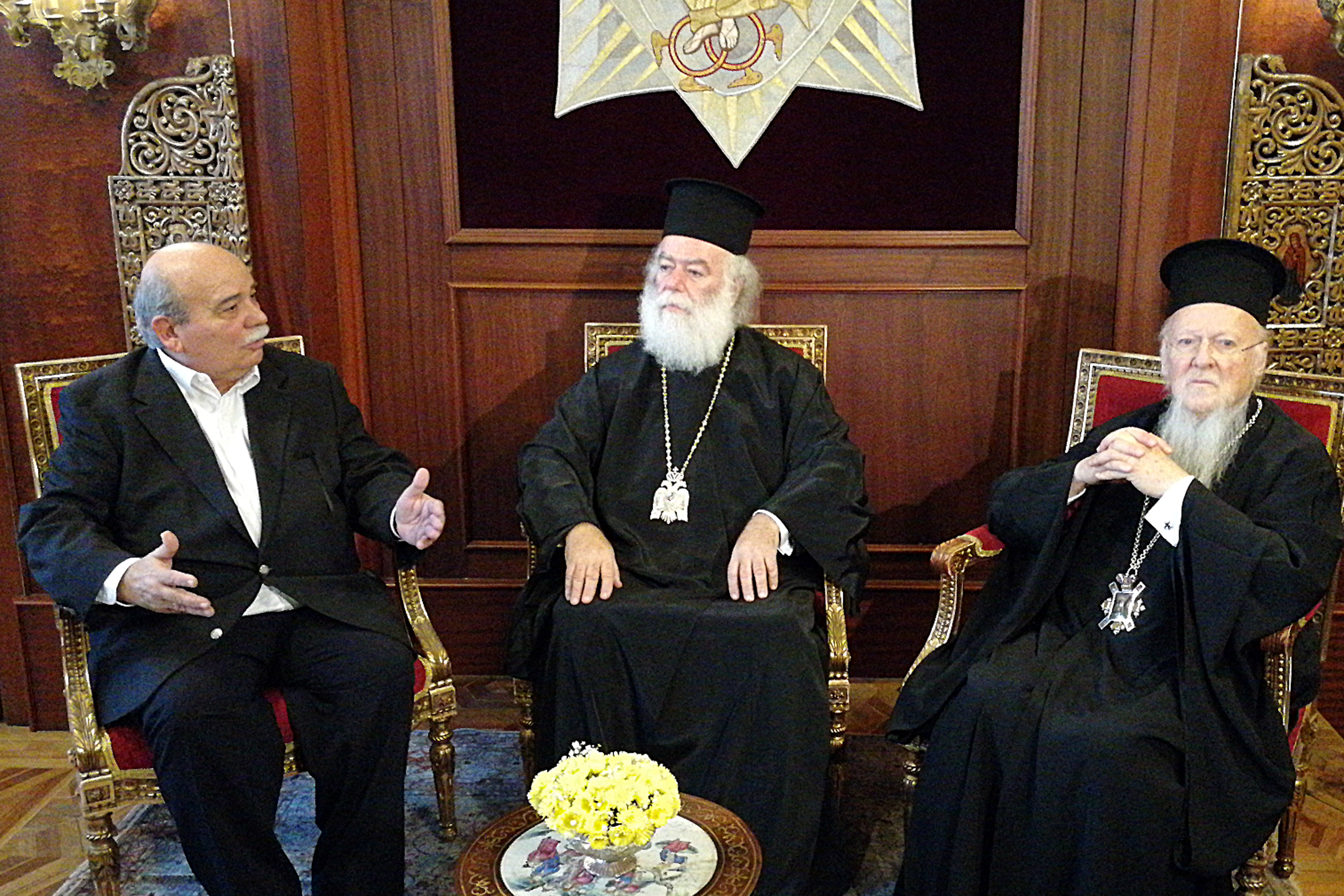 Βούτσης σε Βαρθολομαίο: Έχετε αφήσει το αποτύπωμά σας στα ανθρώπινα δικαιώματα