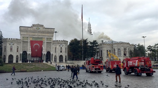 Πυρκαγιά στο Πανεπιστήμιο της Κωνσταντινούπολης [Βίντεο]
