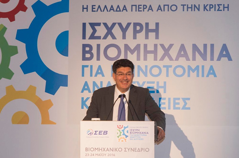 Συνταγή των βιομηχάνων για έξοδο από την κρίση