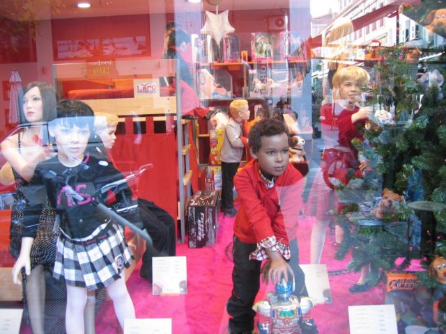 Καταστηματάρχες: Προστασία απο αστυνομία για τις Κυριακές