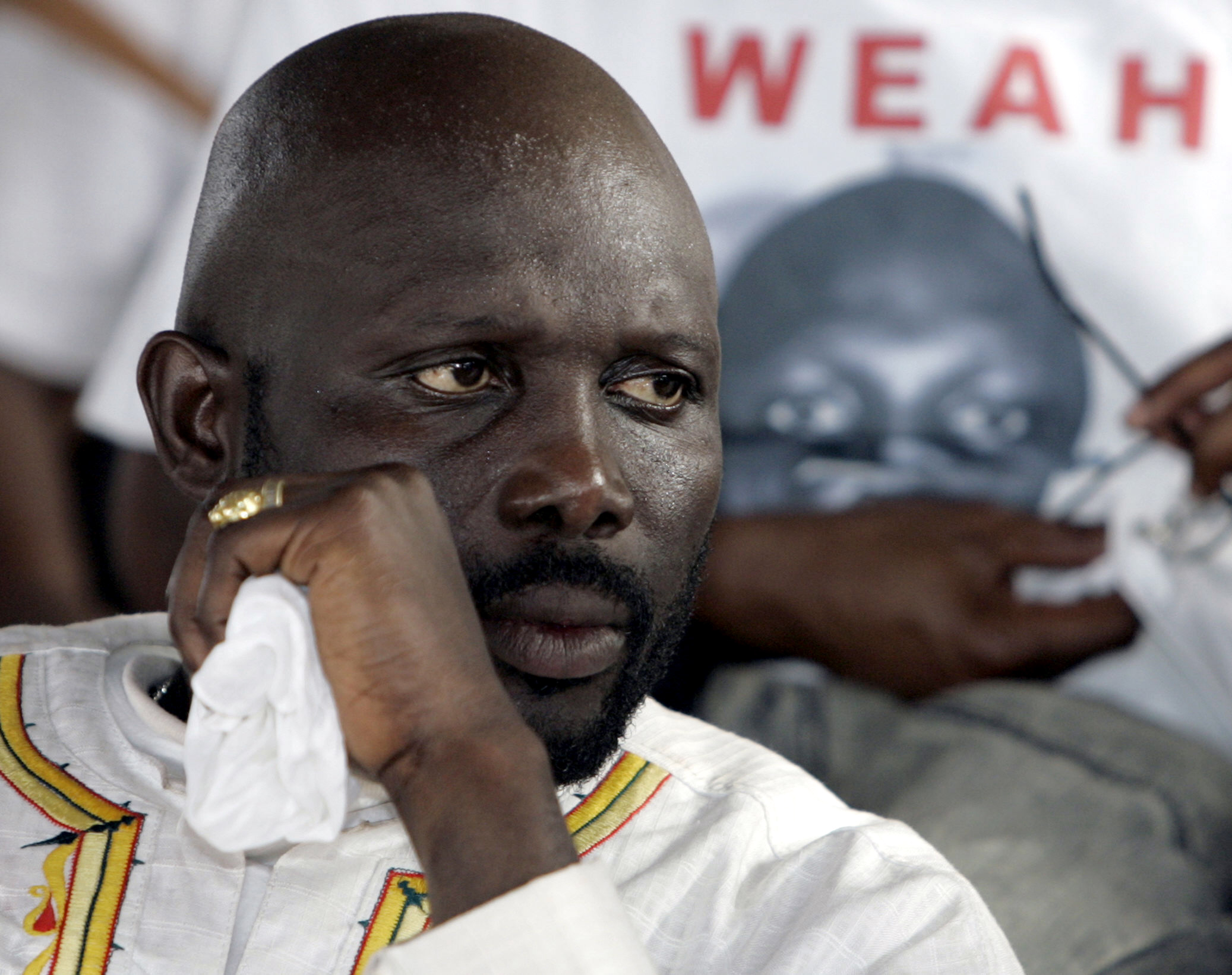 Λιβερία: Προβάδισμα για τον πρώην σταρ του ποδοσφαίρο Τζορτζ Γουεά