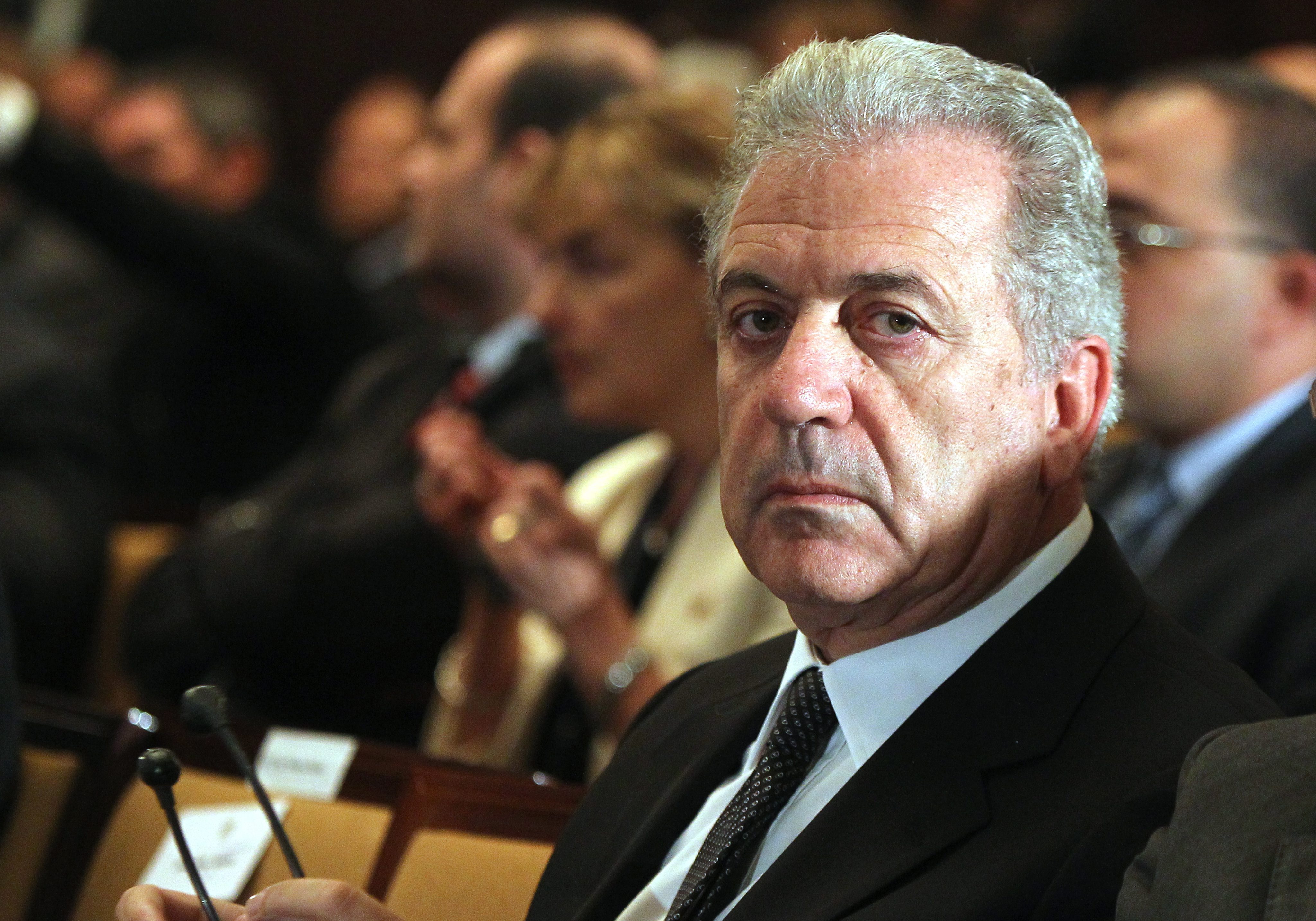 Συνάντηση Αβραμόπουλου-Σίσι για προσφυγικό