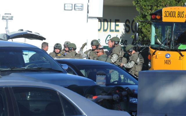 Για τα παιδιά που σκοτώθηκαν στο Νιούτον τραγουδά η Κρόου [Βίντεο]