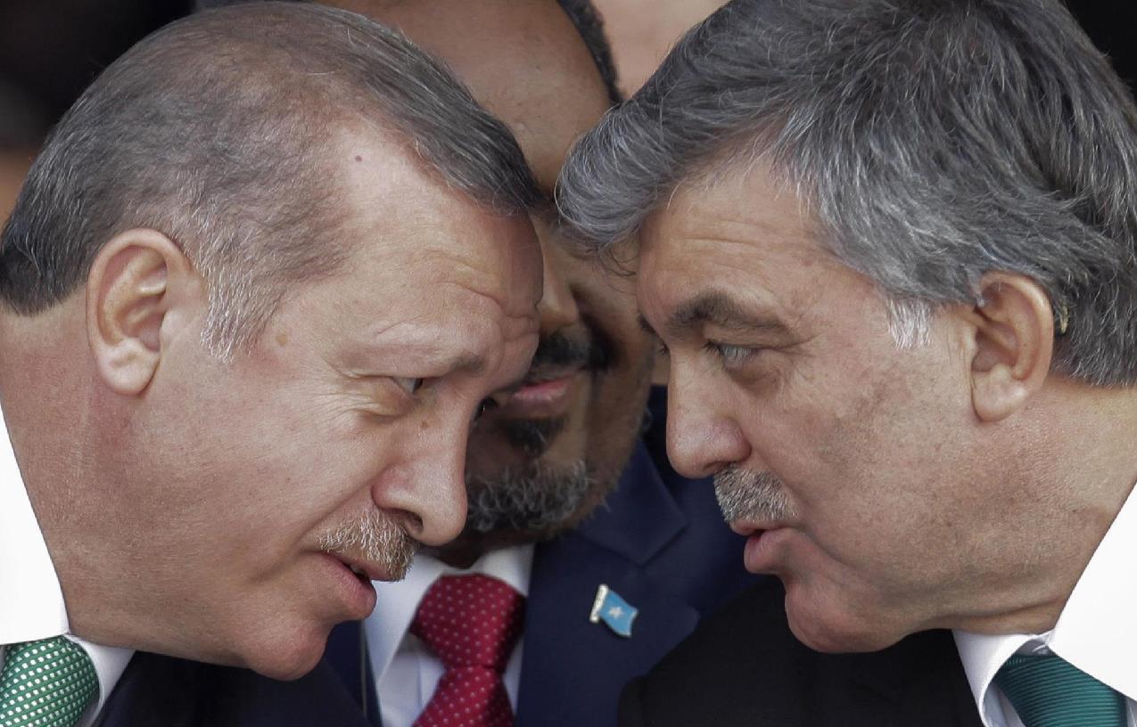 Τουρκία: Ξέσπασε «εμφύλιος» Ερντογάν – Γκιουλ