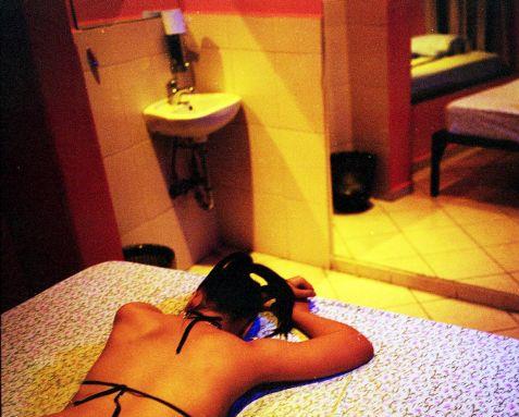 Θεσσαλονίκη: Οίκος ανοχής λειτουργούσε με πρόσχημα υπηρεσίες μασάζ