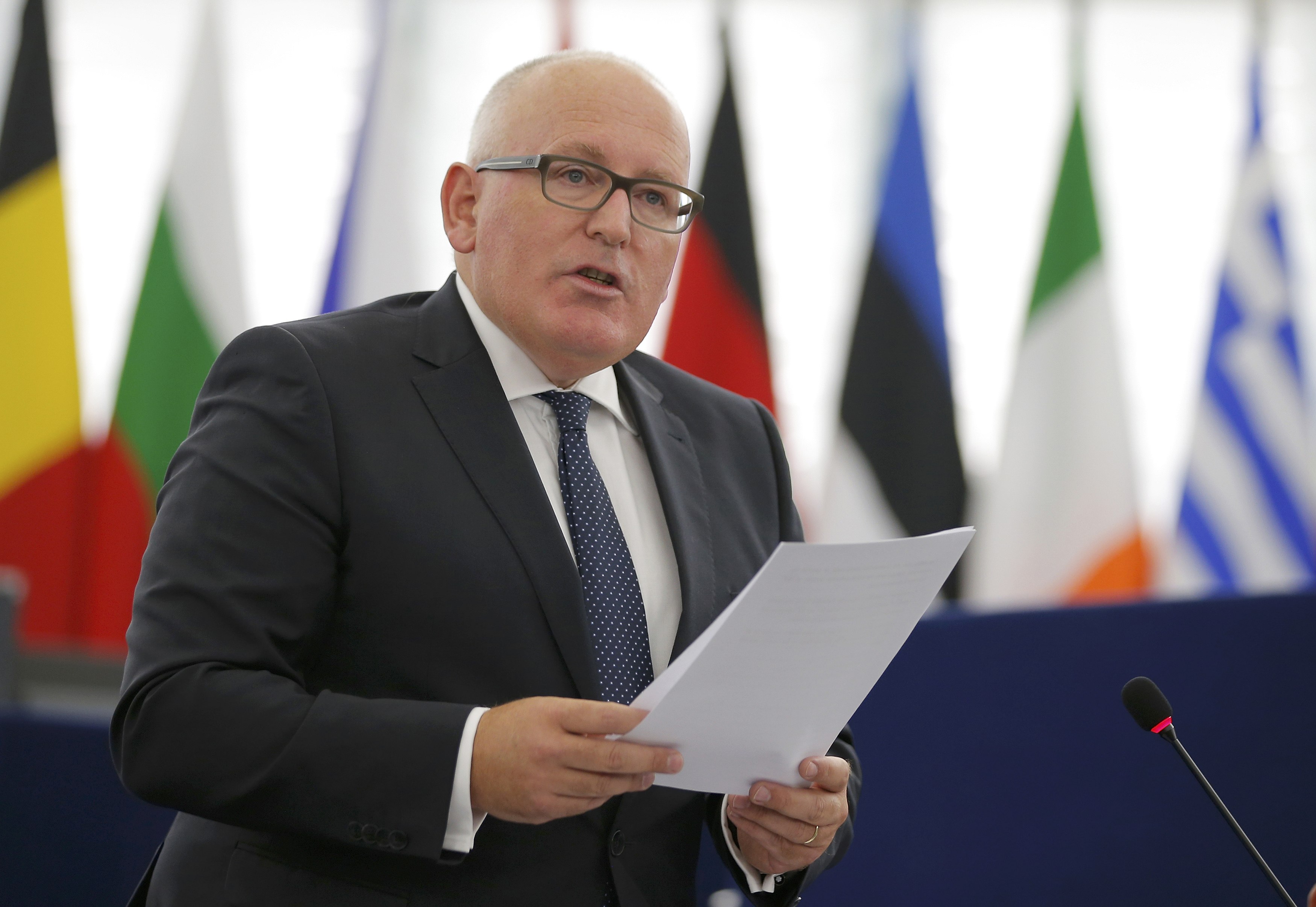 ΕΕ: Μη αποδεκτή η κατάσταση των μεταναστών στα ελληνικά νησιά