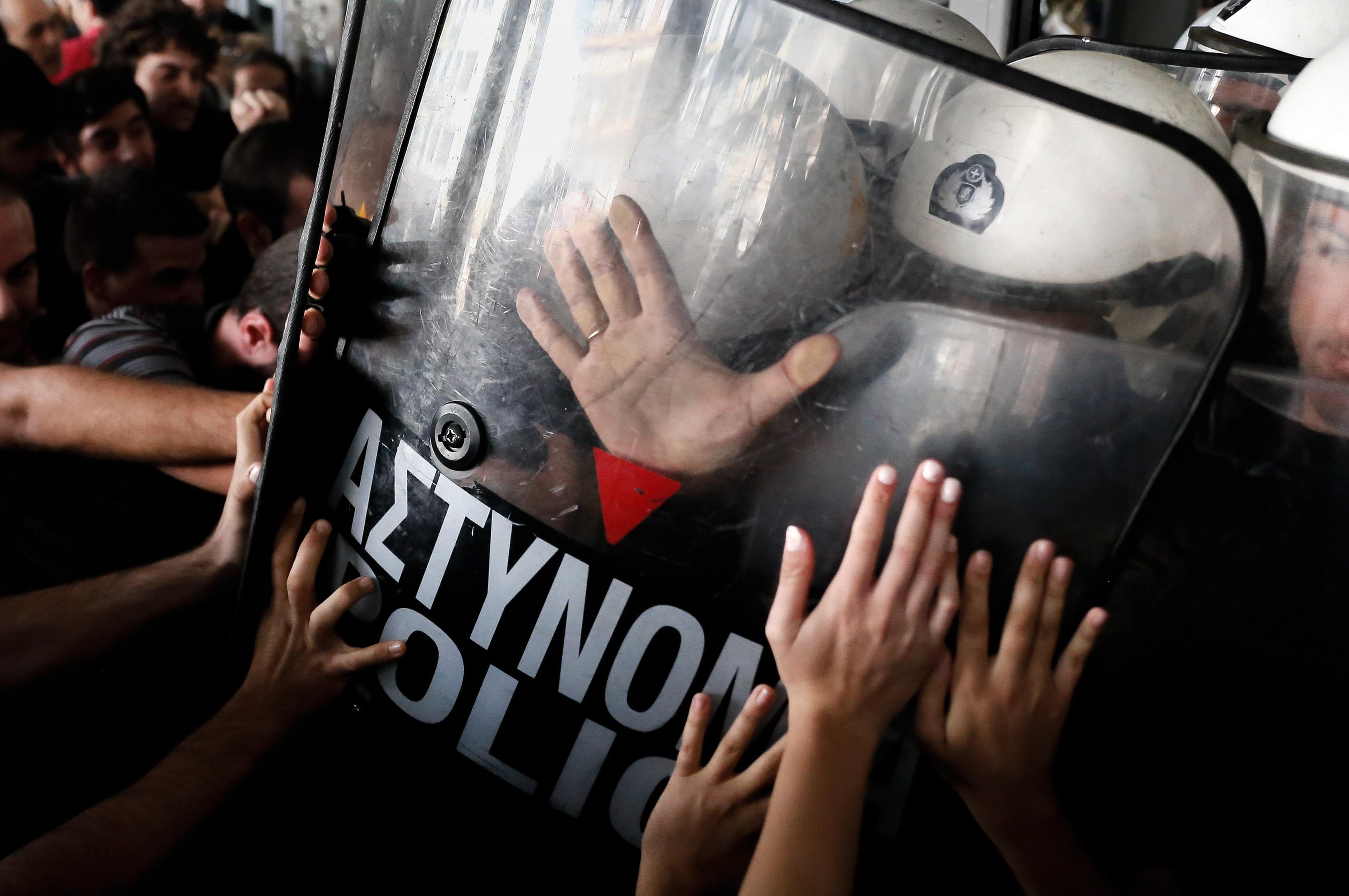 ΑΔΕΔΥ: Καμία προστασία για τις «λαϊκές κατοικίες»