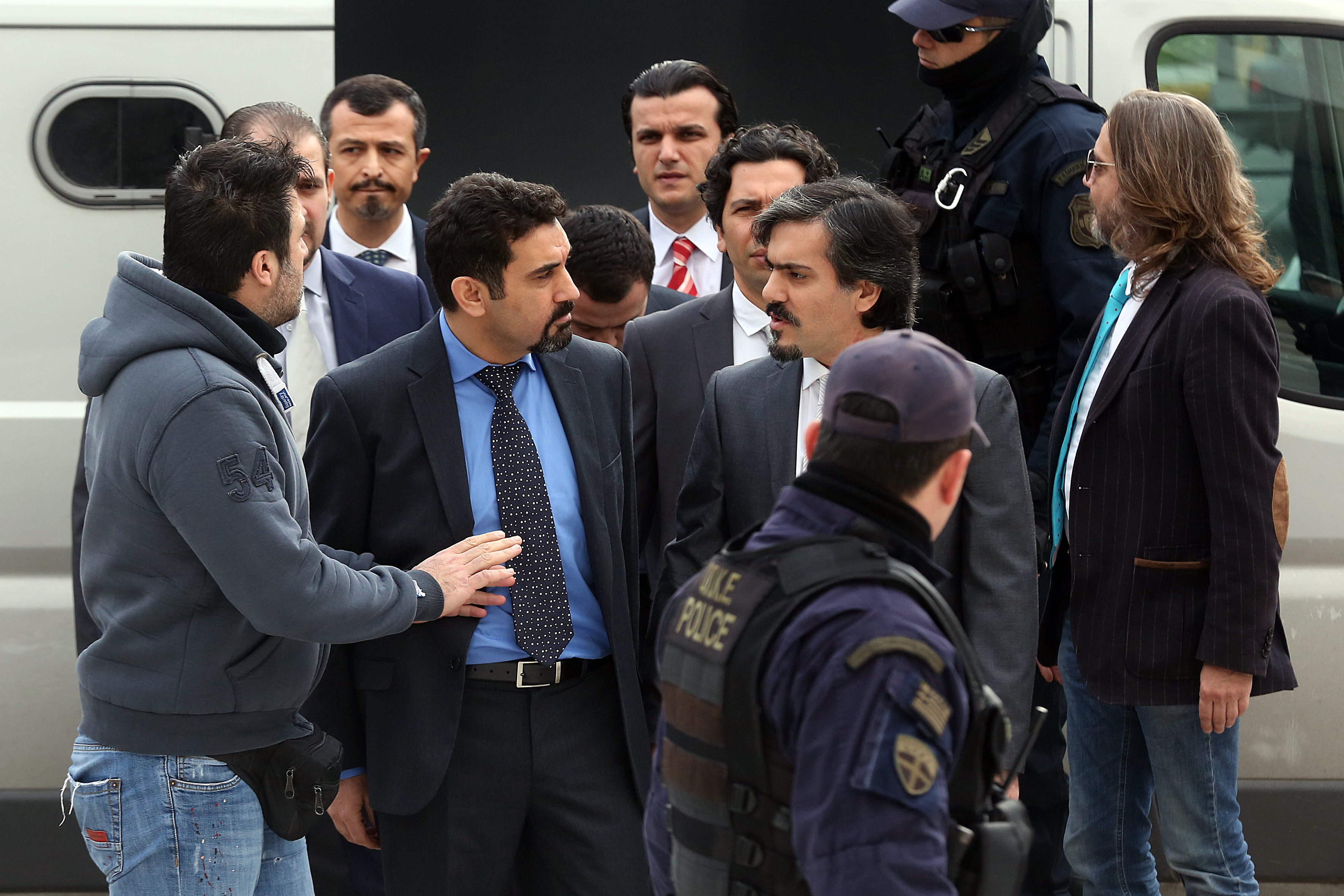 Αντίδραση δικαστών στις δηλώσεις Ερντογάν για τους 8 αξιωματικούς