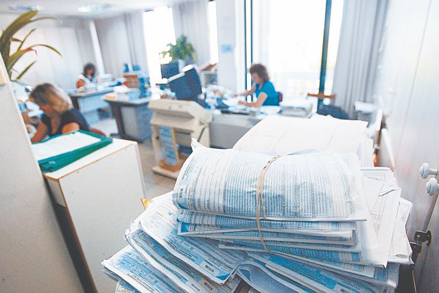 Στήνεται ο Μεγάλος Αδερφός για τους οφειλέτες