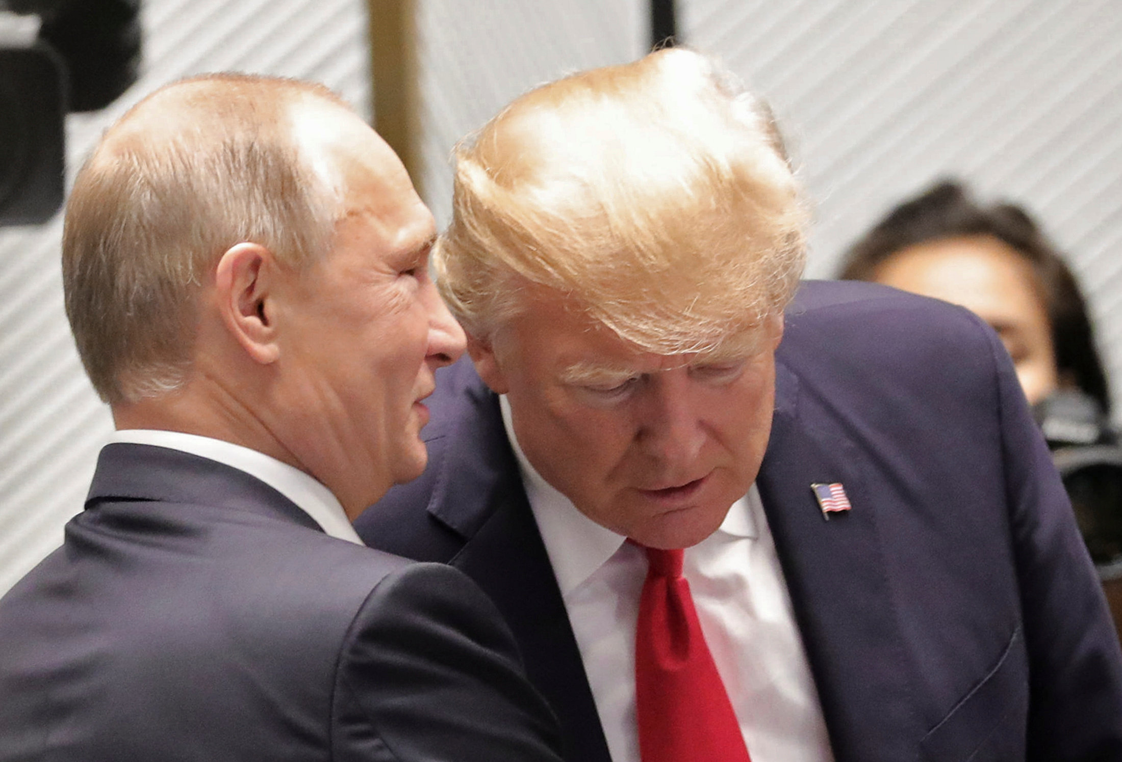 Πούτιν καλεί Τραμπ σε «πραγματιστική συνεργασία»