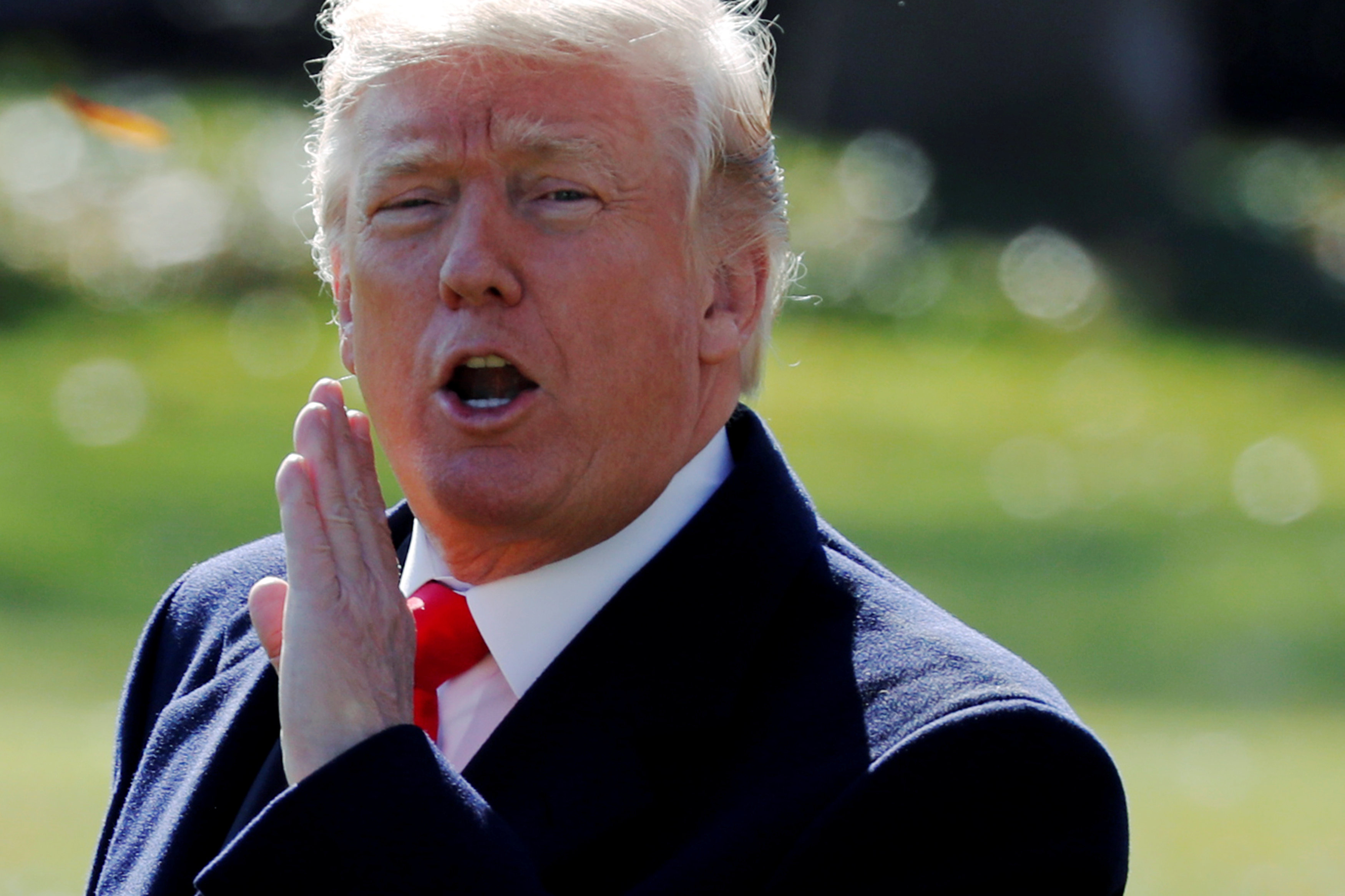 NWT: Ο Τράμπ είχε ζητήσει τερματισμό της έρευνας για τη Ρωσία