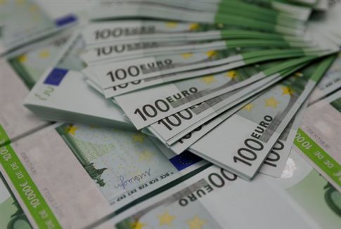 Βοήθεια 2,95 εκατ.ευρώ σε 725 απολυμένους στην Ελλάδα